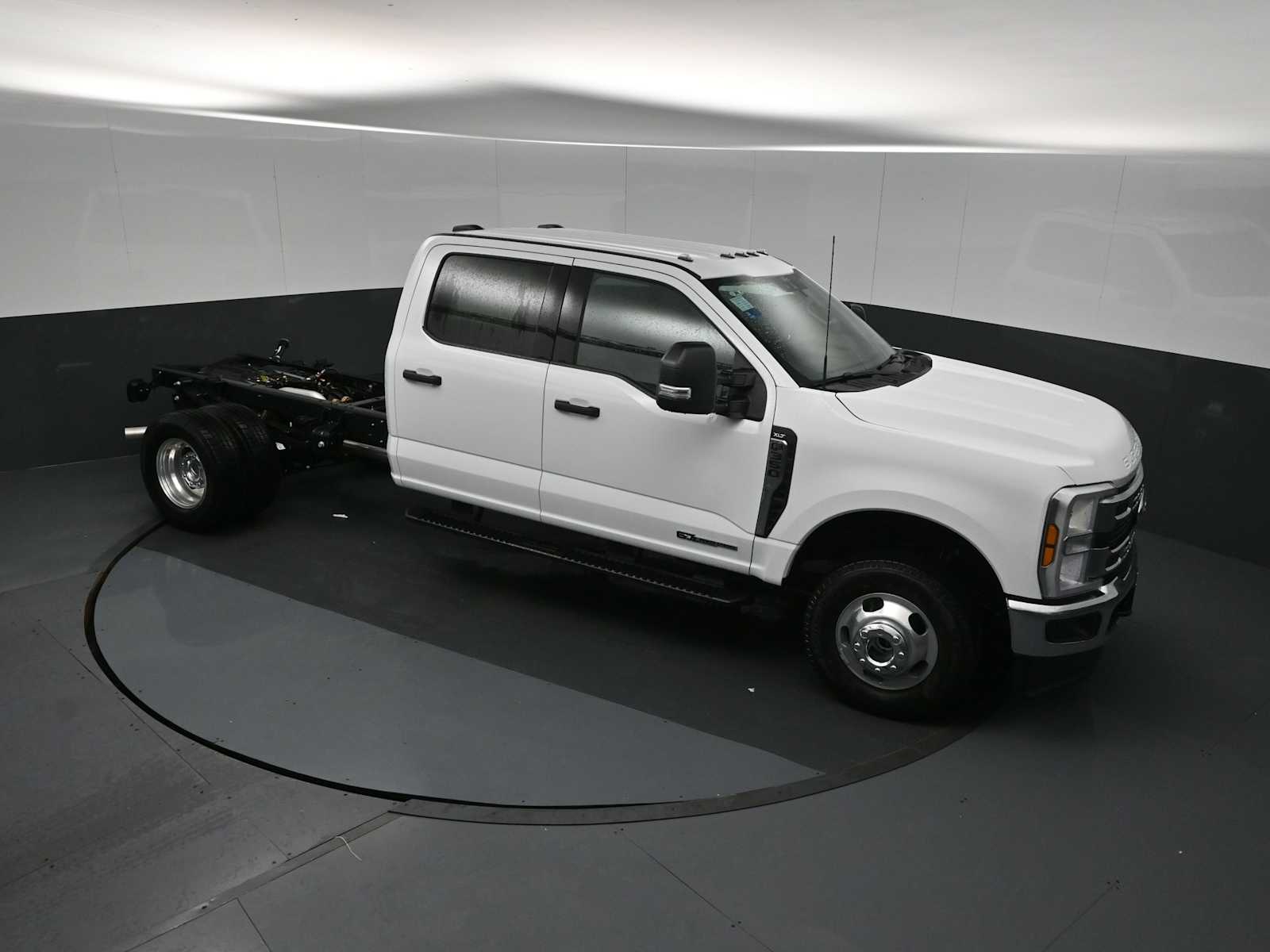2026 Ford F-350 Chassis XL