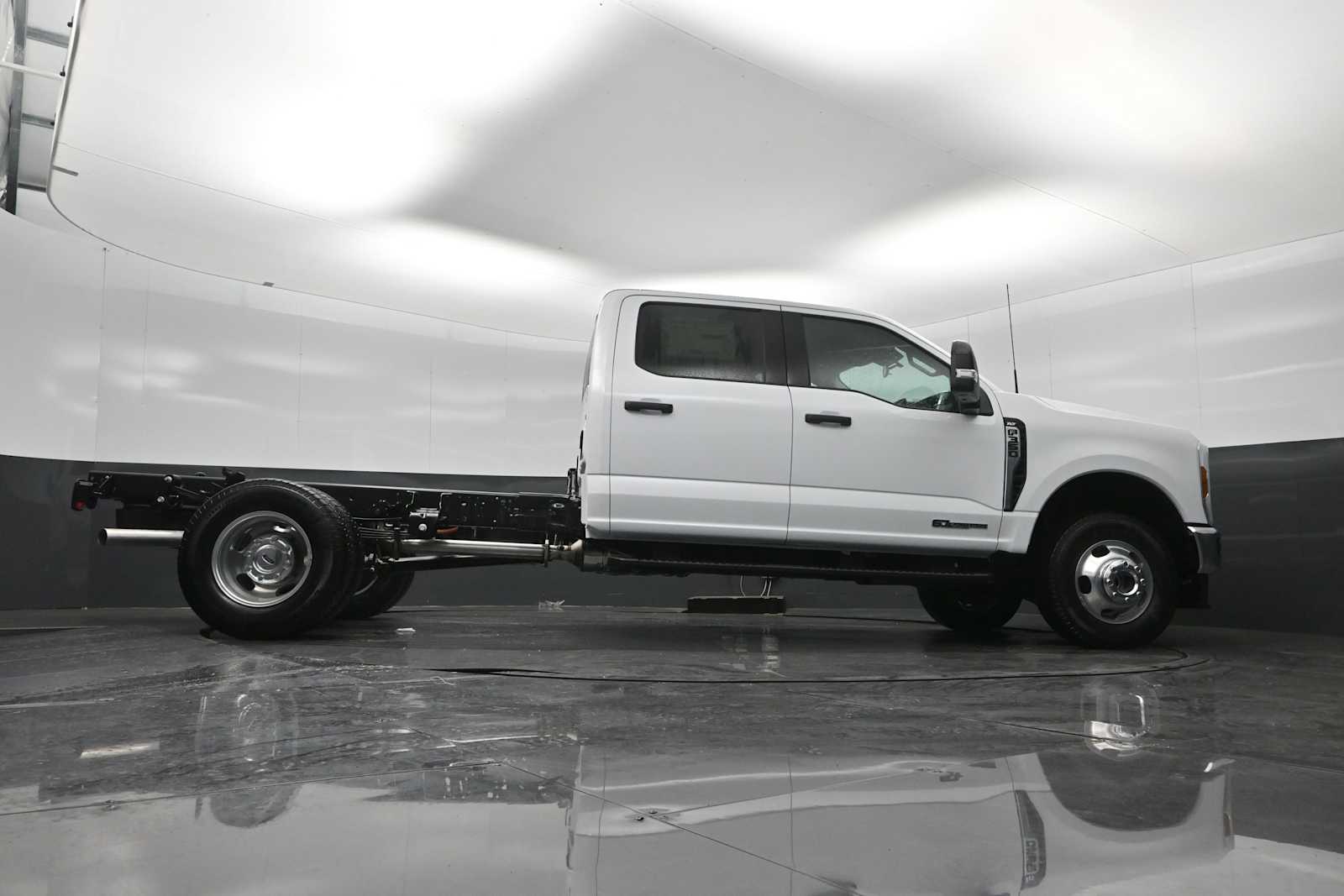 2026 Ford F-350 Chassis XL