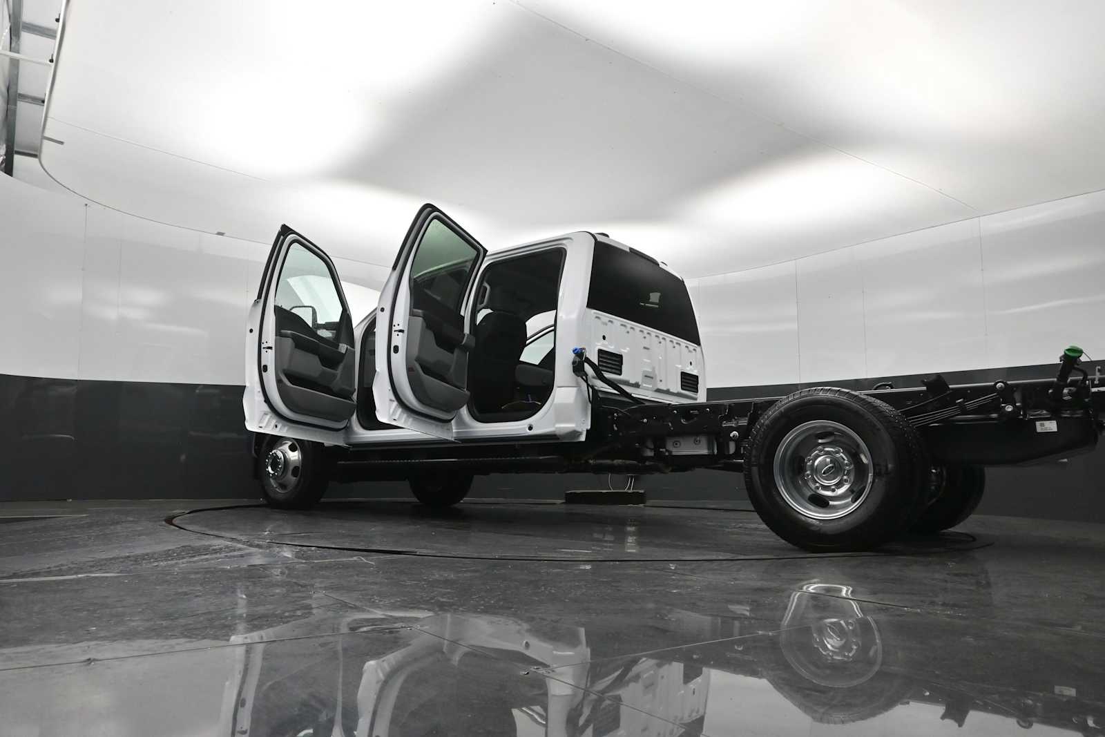 2026 Ford F-350 Chassis XL