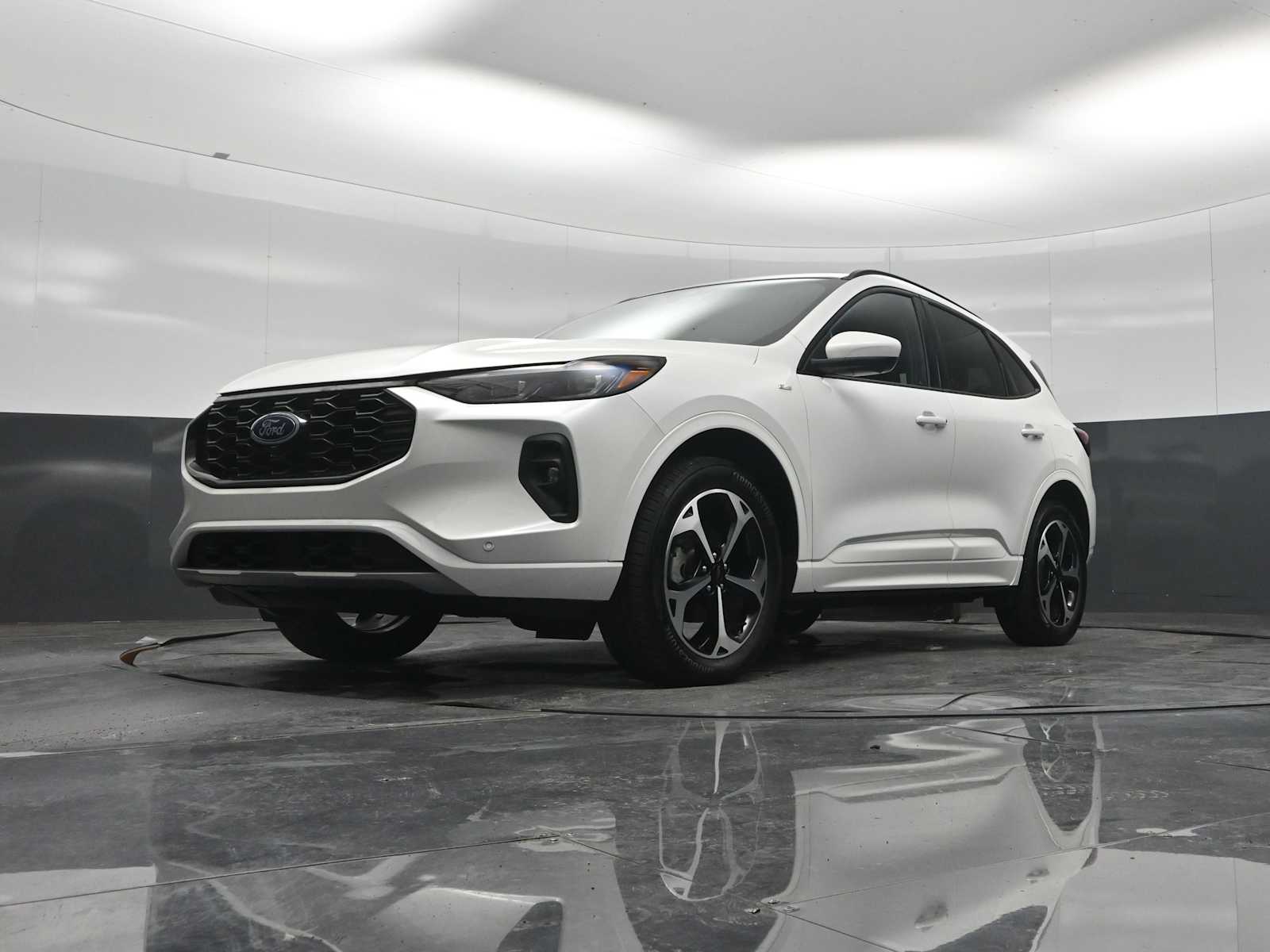 2025 Ford Escape ST-Line Elite