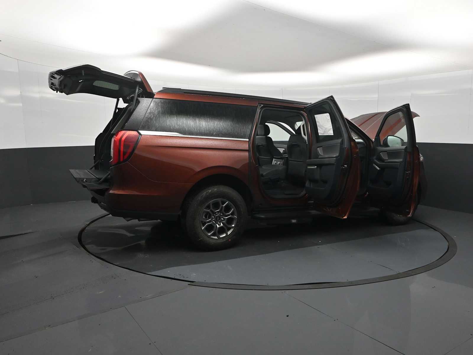 2027 Ford Expedition MAX Active