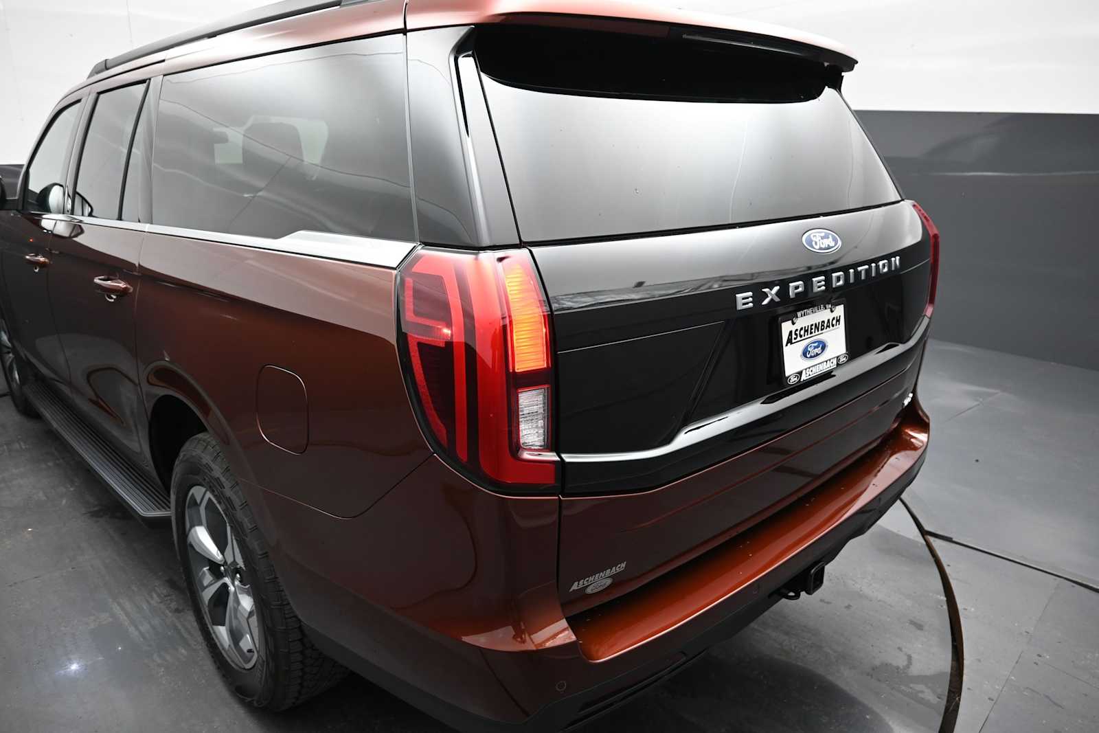 2027 Ford Expedition MAX Active