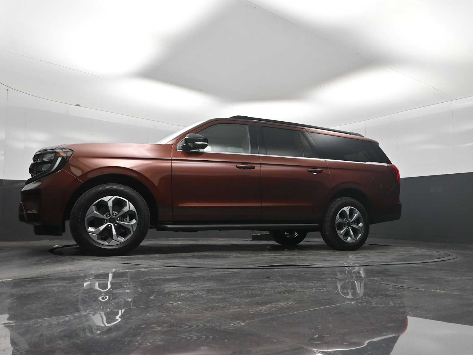 2027 Ford Expedition MAX Active