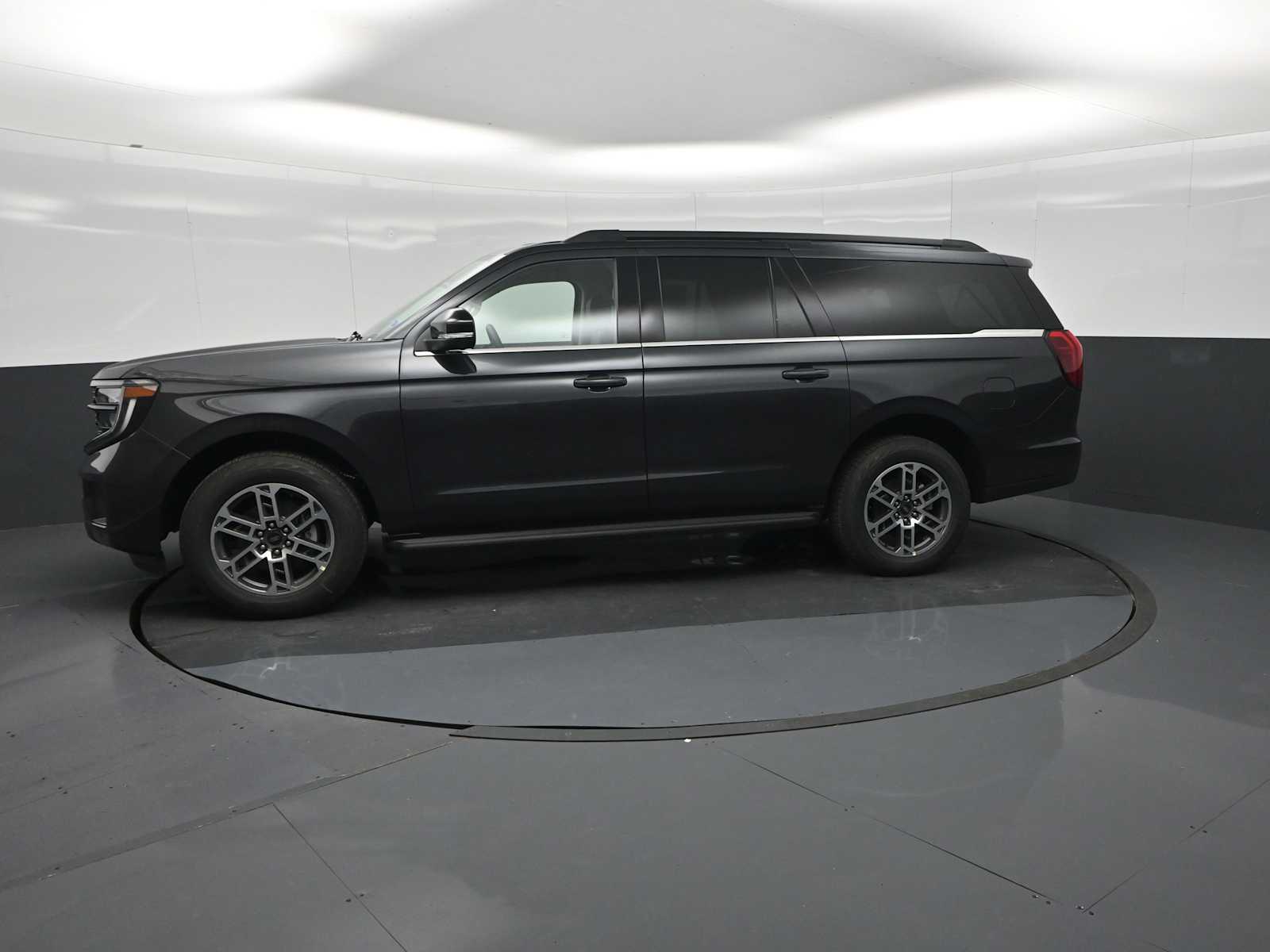 2026 Ford Expedition Max Active MAX