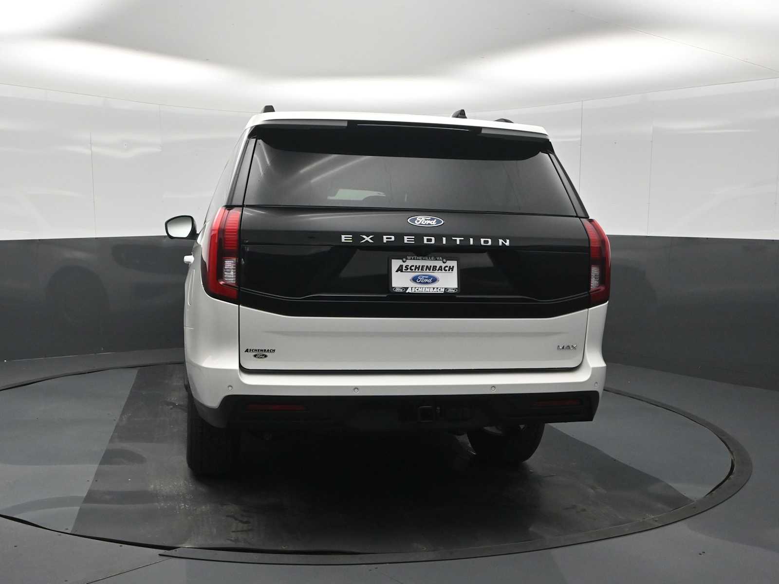 2027 Ford Expedition MAX Active