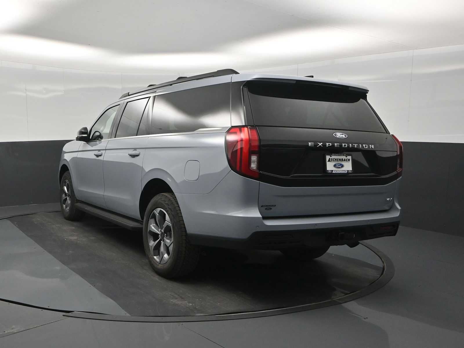 2027 Ford Expedition MAX Active