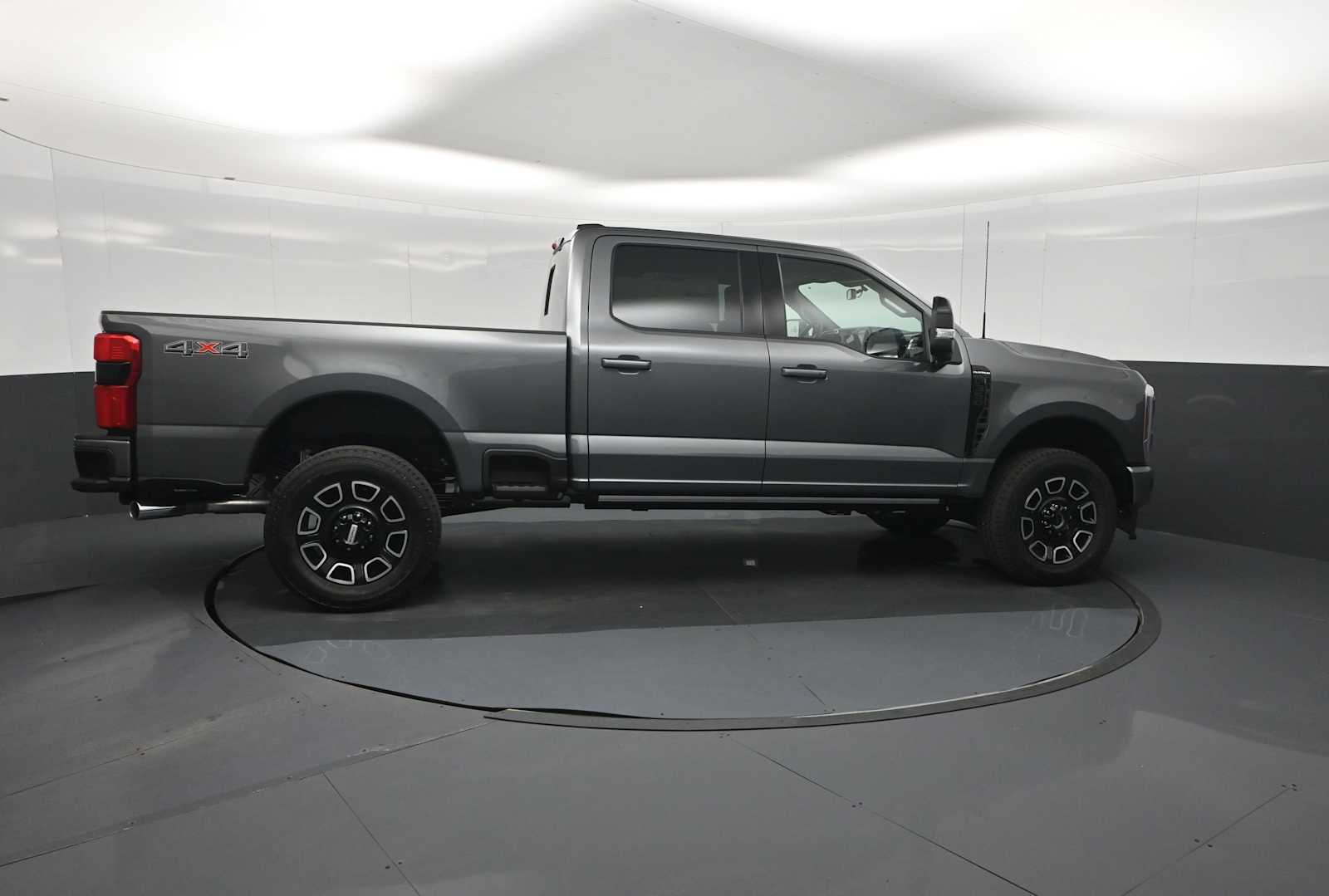 2026 Ford F-350 Super Duty Platinum