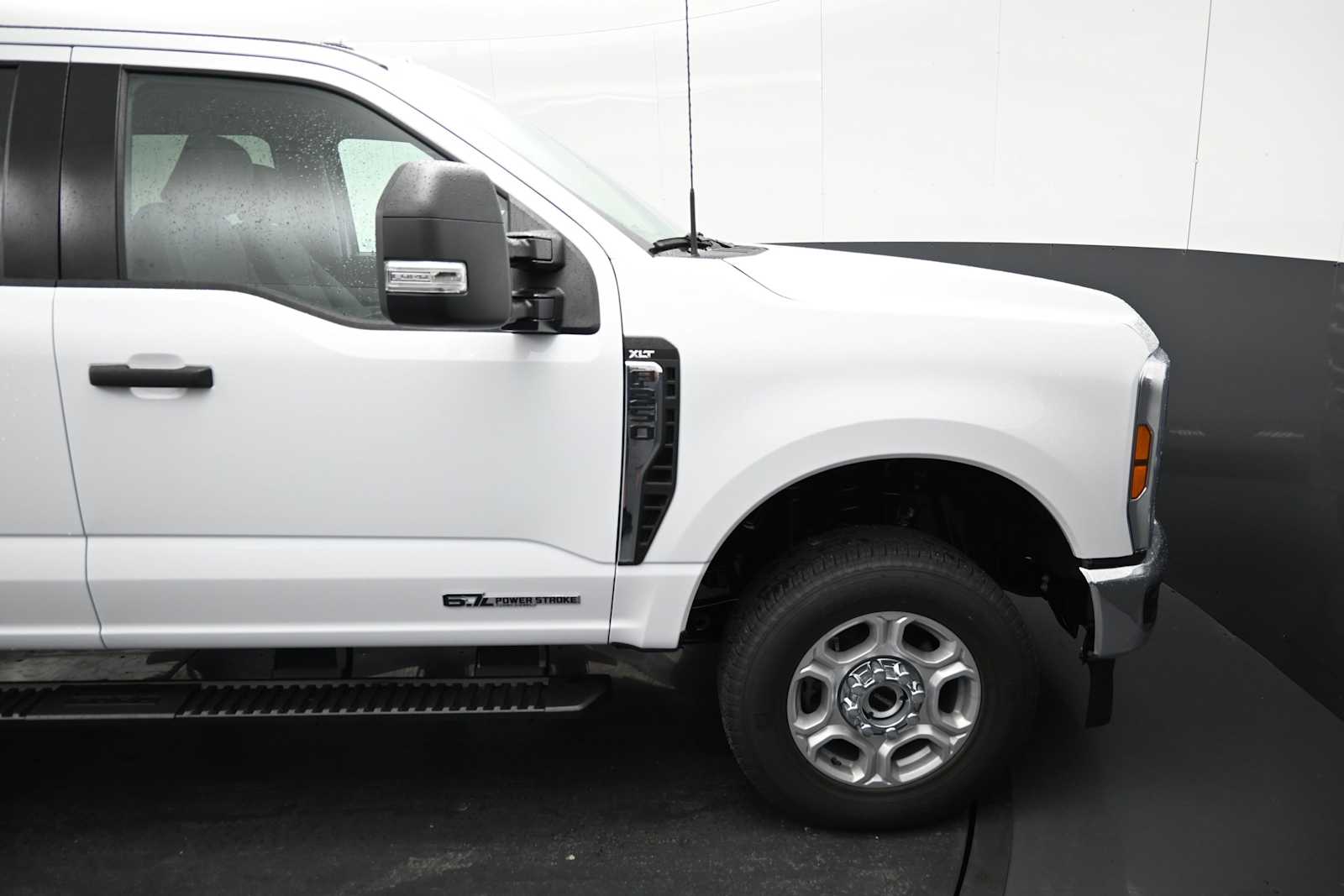 2026 Ford F-350 Super Duty XLT