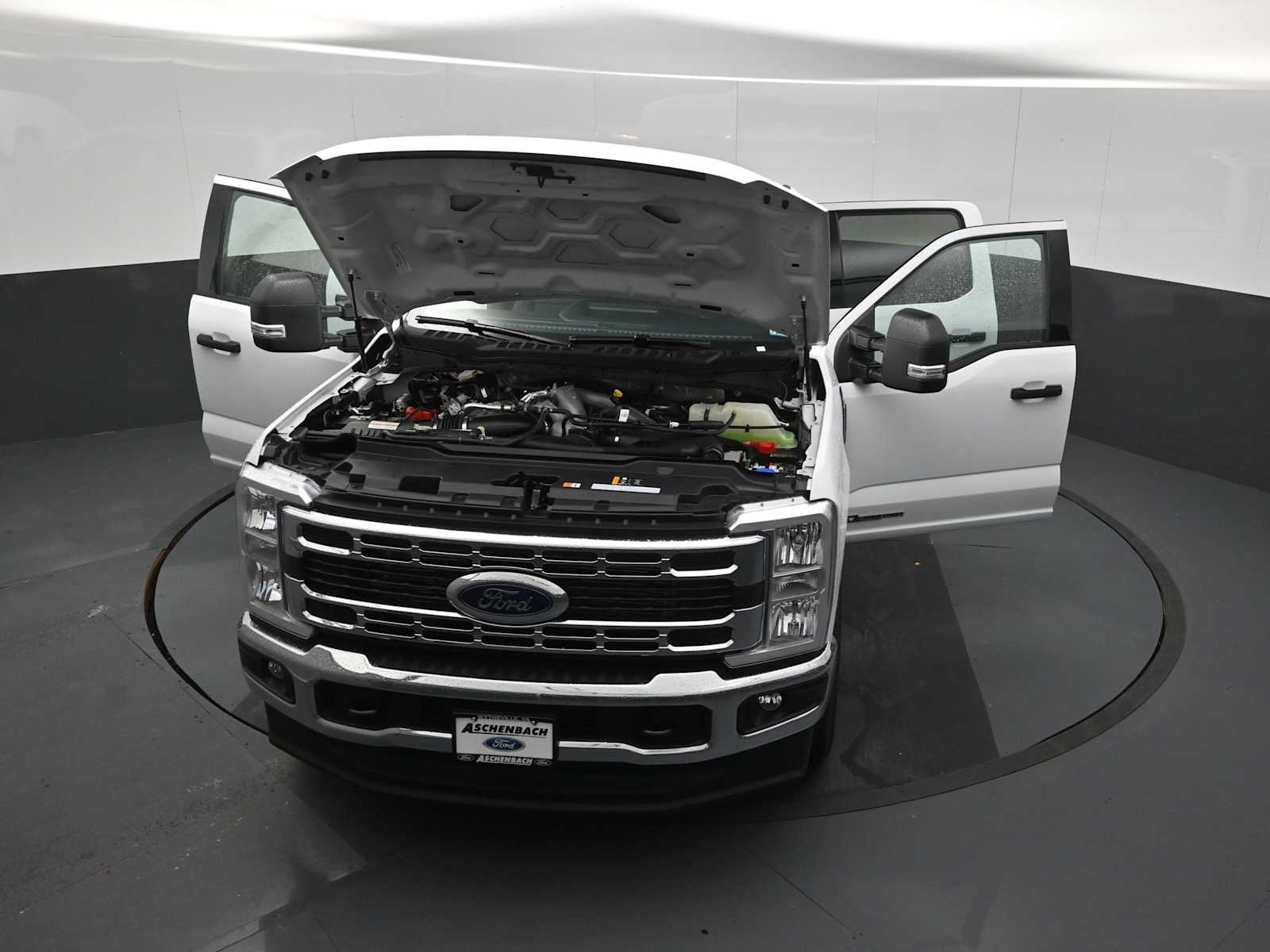 2026 Ford F-350 Super Duty XLT