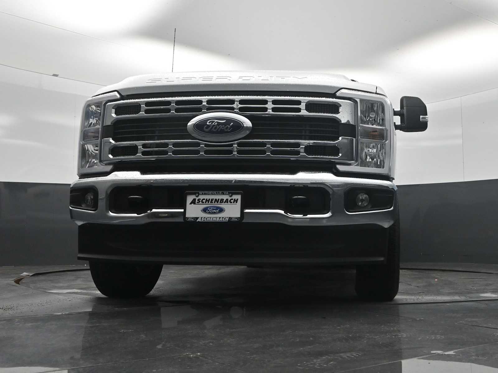 2026 Ford F-350 Super Duty XLT