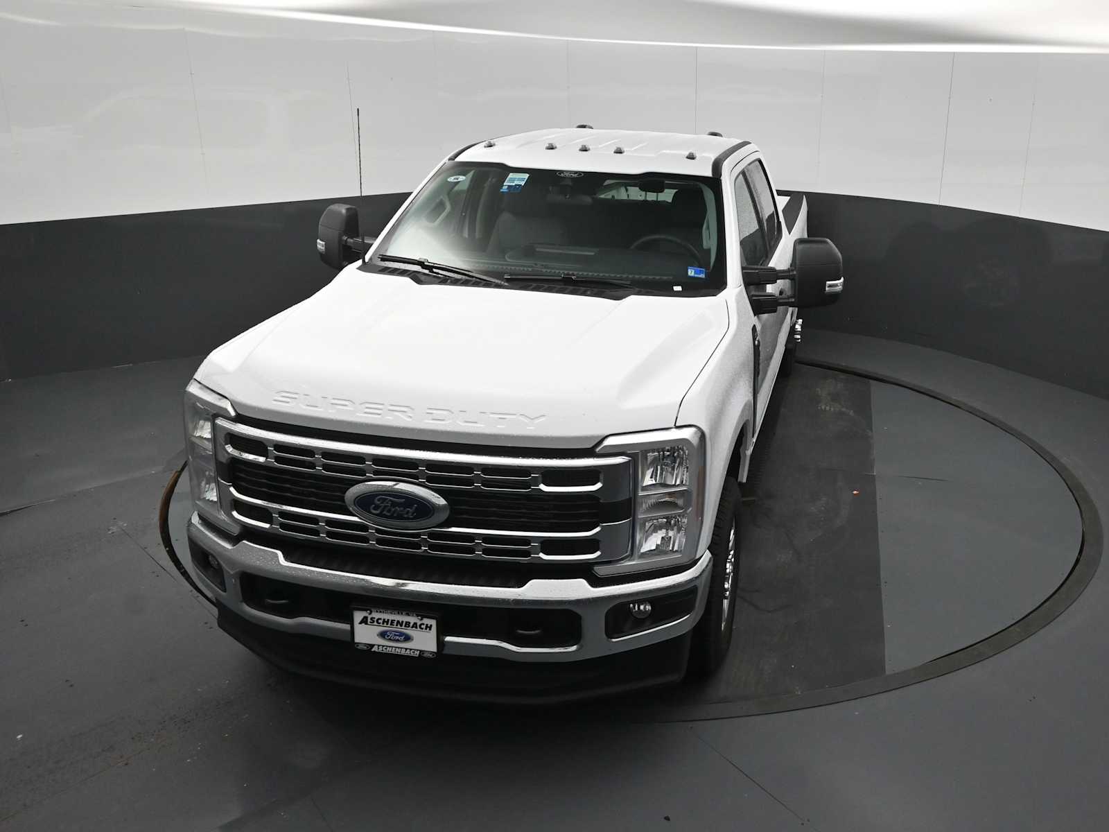 2026 Ford F-350 Super Duty XLT
