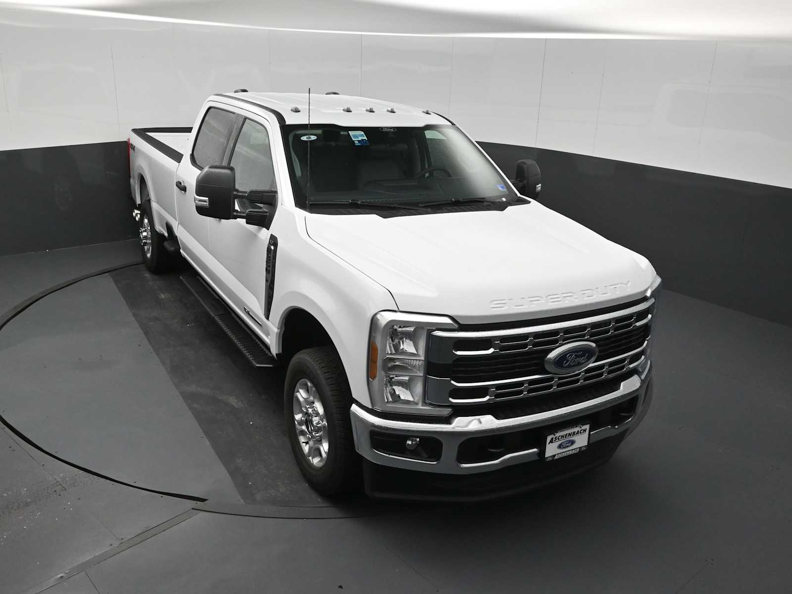 2026 Ford F-350 Super Duty XLT