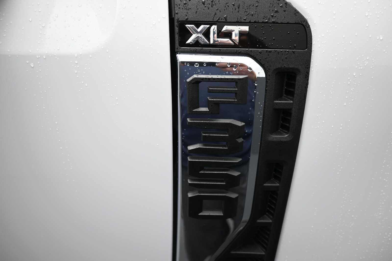 2026 Ford F-350 Super Duty XLT