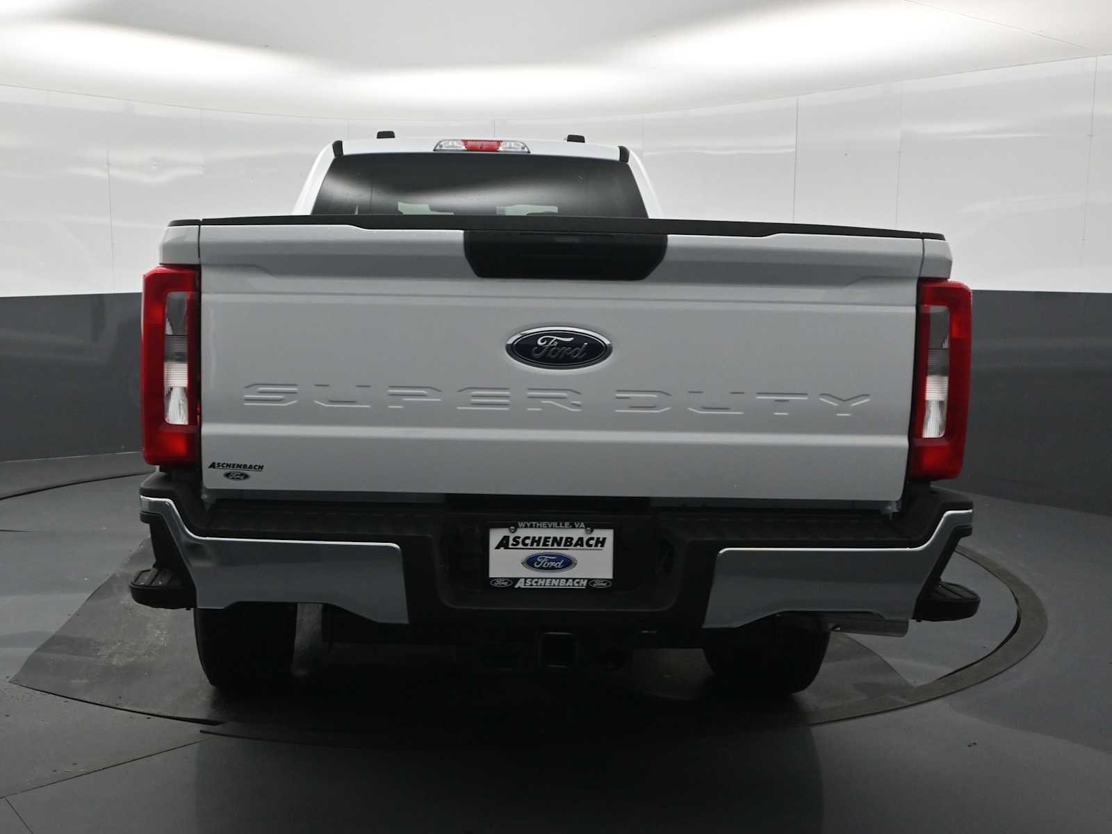 2026 Ford F-350 Super Duty XLT