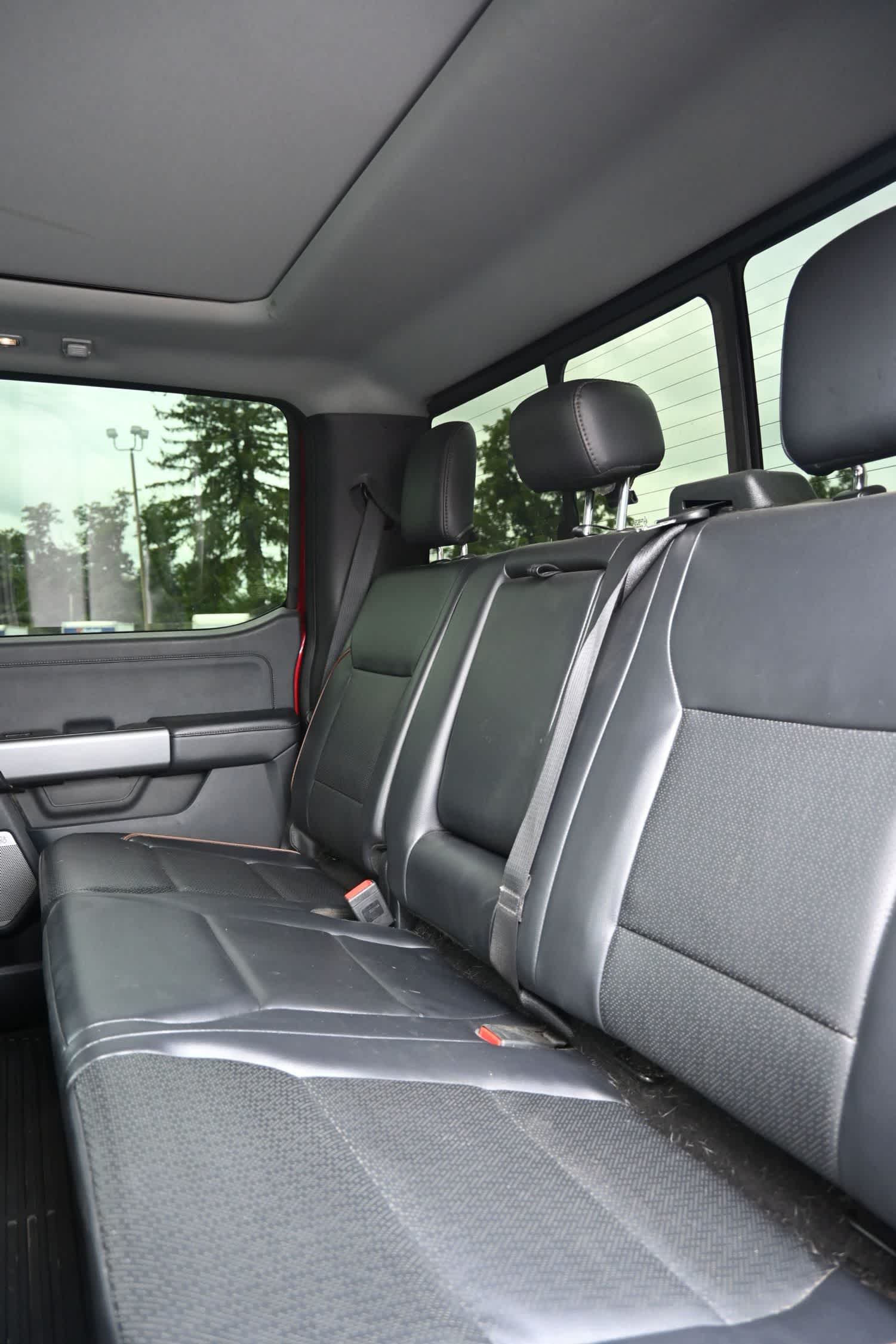 2025 Ford F-350 Super Duty LARIAT
