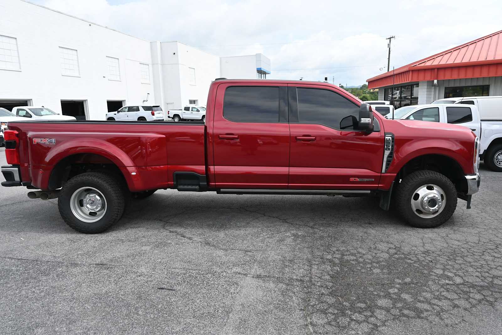 2025 Ford F-350 Super Duty LARIAT