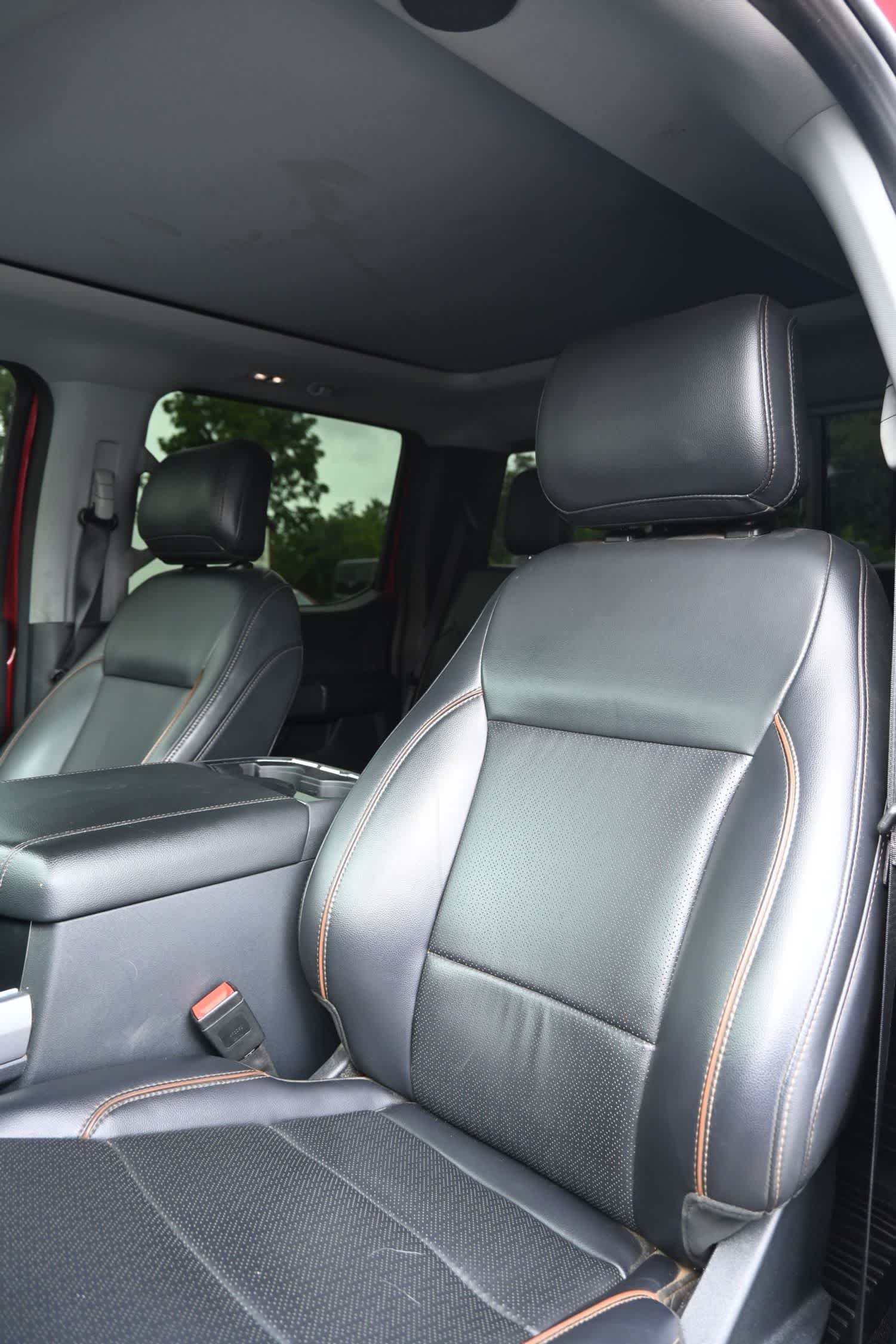 2025 Ford F-350 Super Duty LARIAT