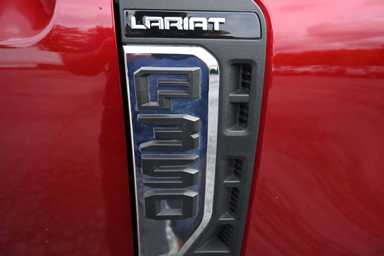 2025 Ford F-350 Super Duty LARIAT