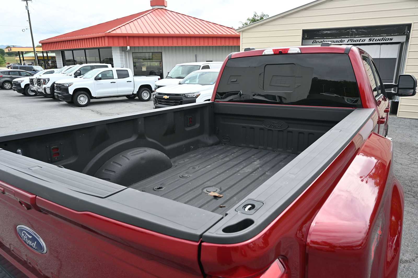 2025 Ford F-350 Super Duty LARIAT