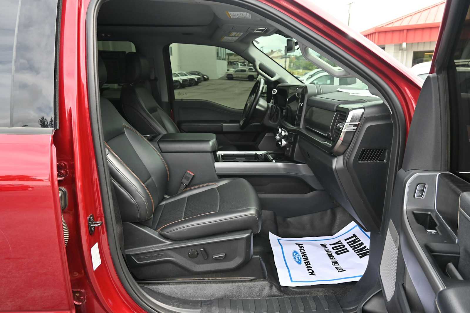 2025 Ford F-350 Super Duty LARIAT