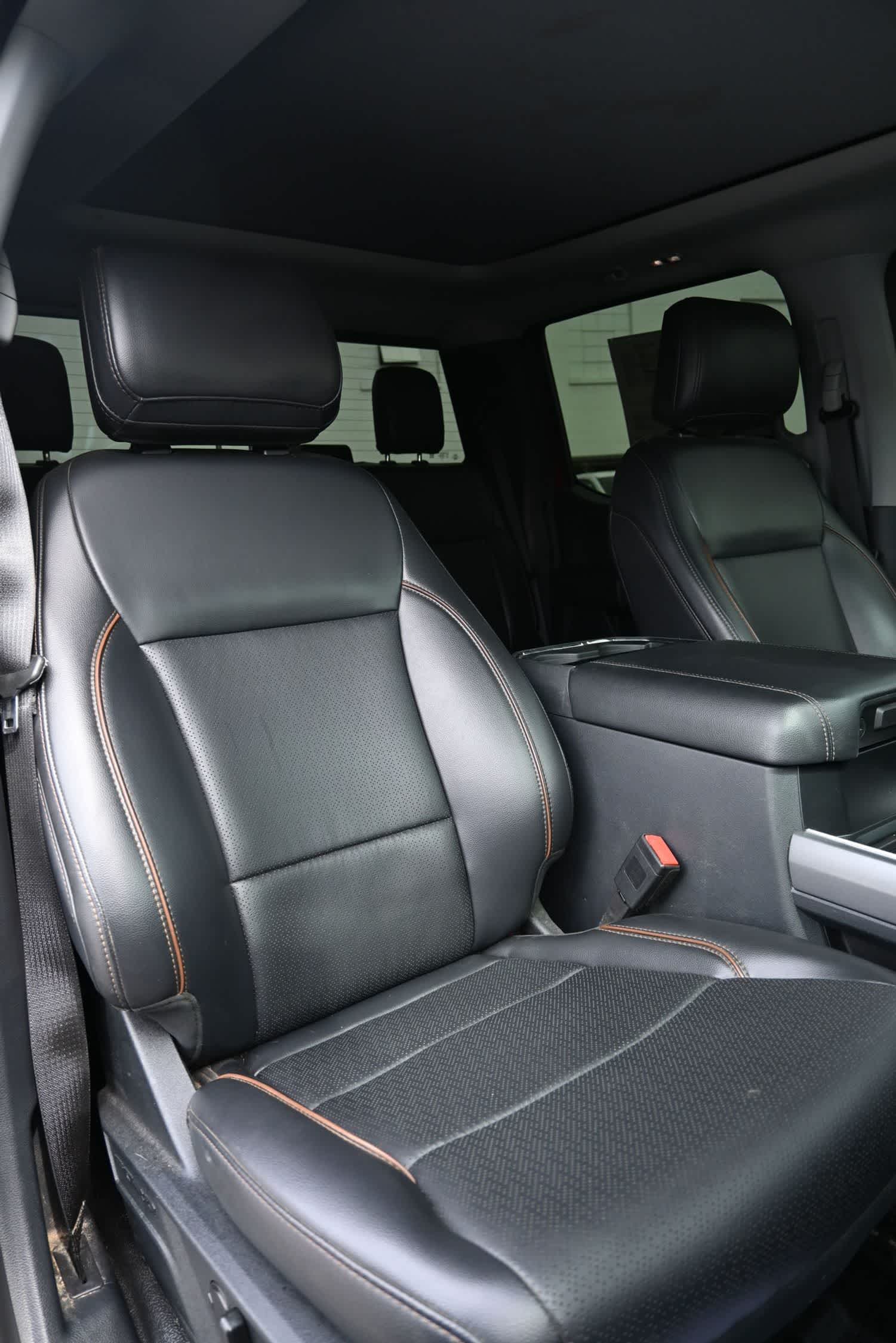 2025 Ford F-350 Super Duty LARIAT