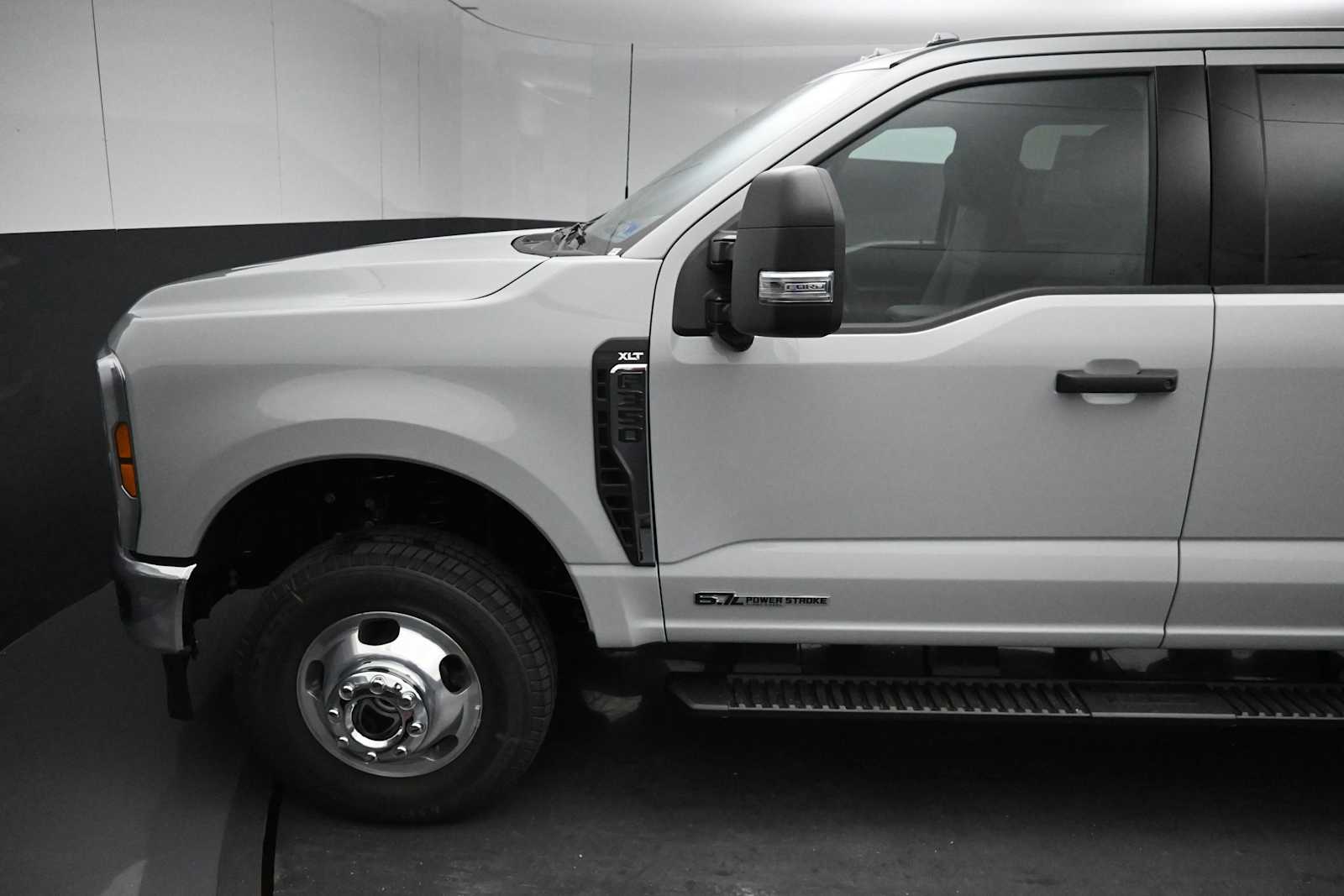 2026 Ford F-350 Super Duty XLT