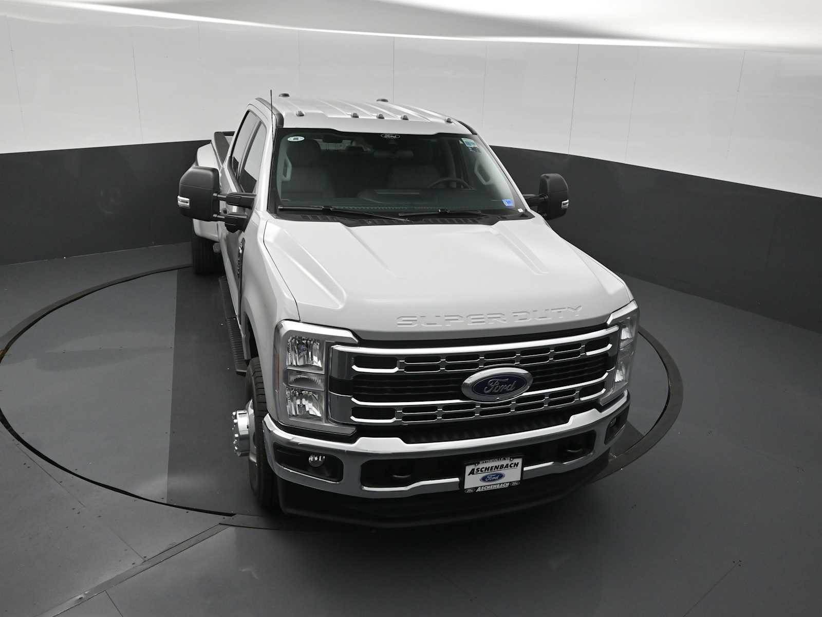 2026 Ford F-350 Super Duty XLT