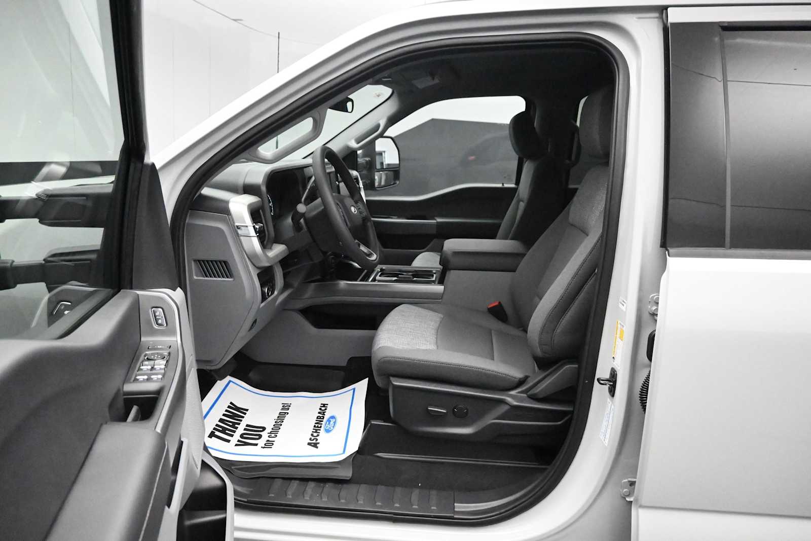 2026 Ford F-350 Super Duty XLT