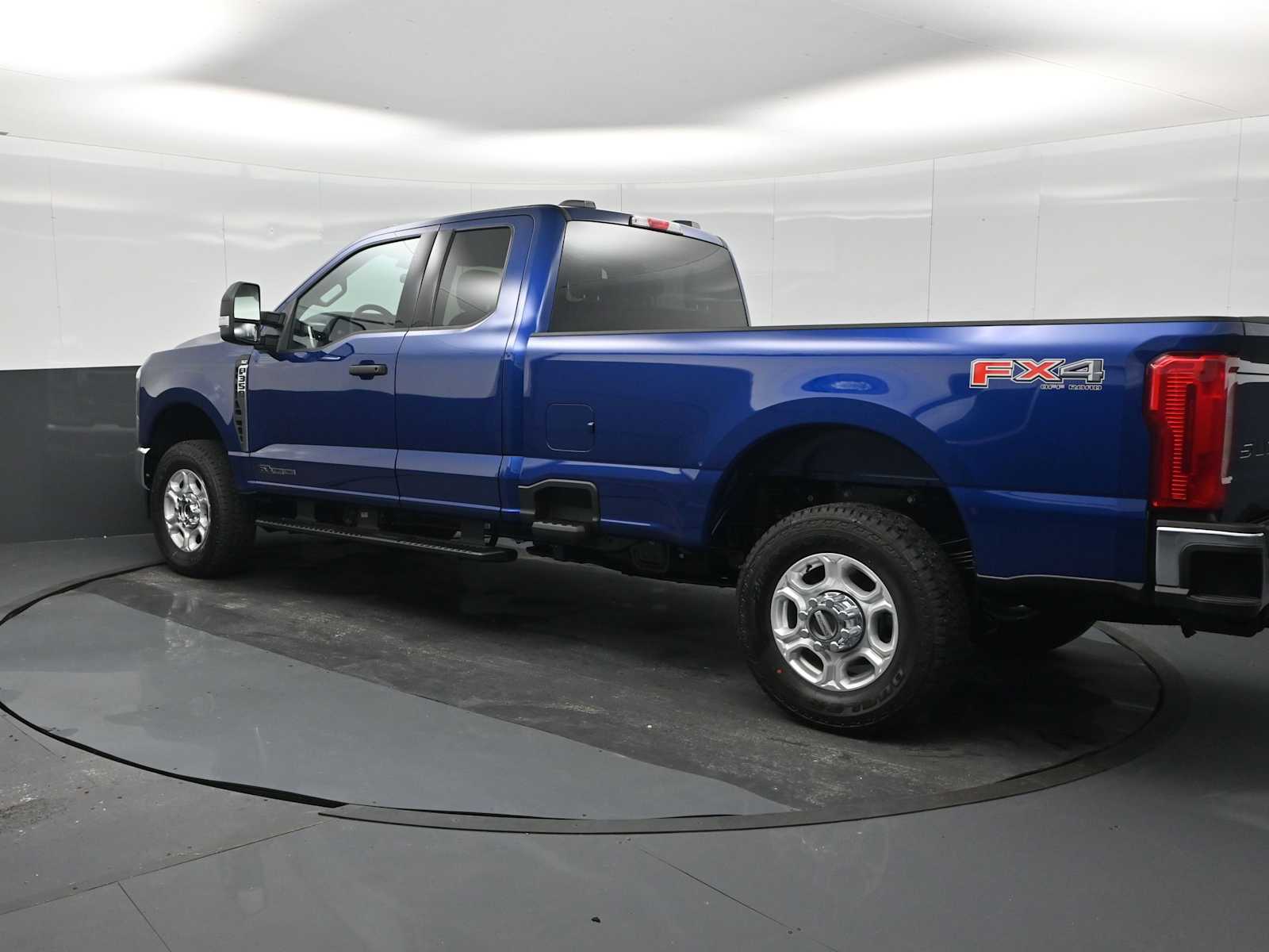2026 Ford F-350 Super Duty XLT