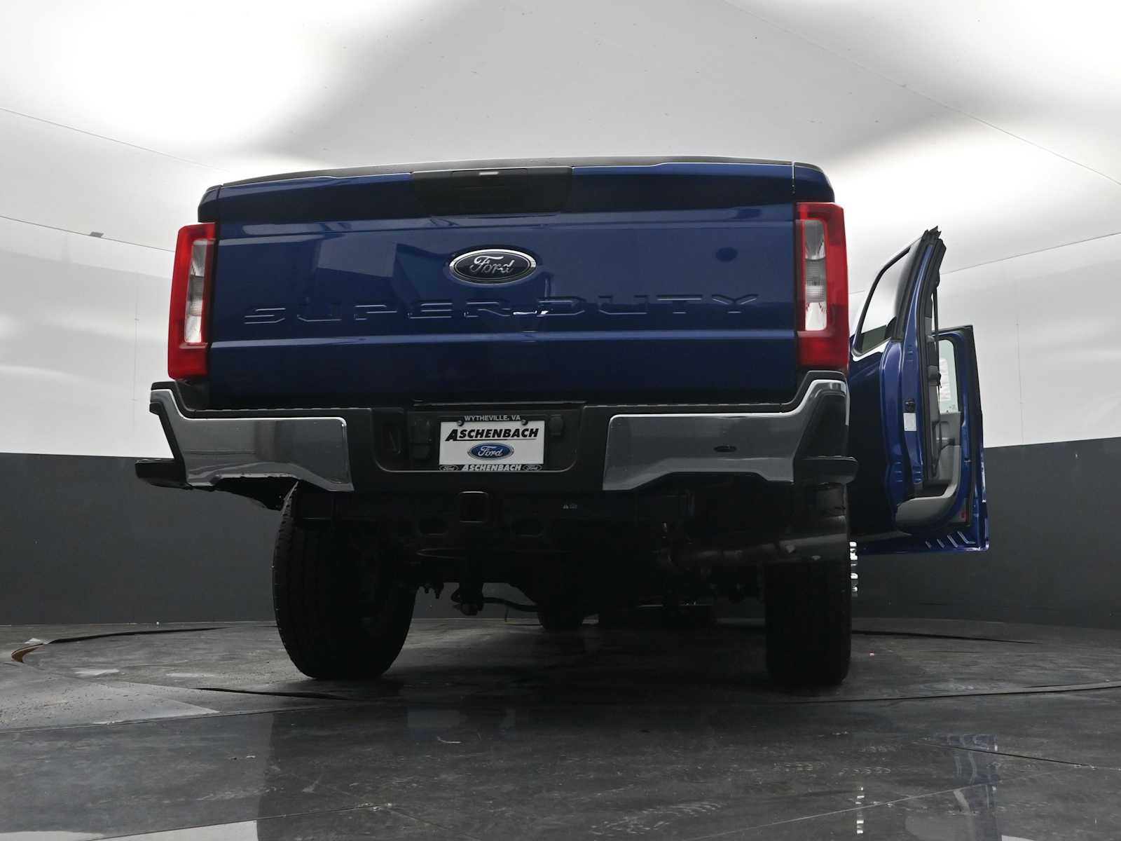 2026 Ford F-350 Super Duty XLT