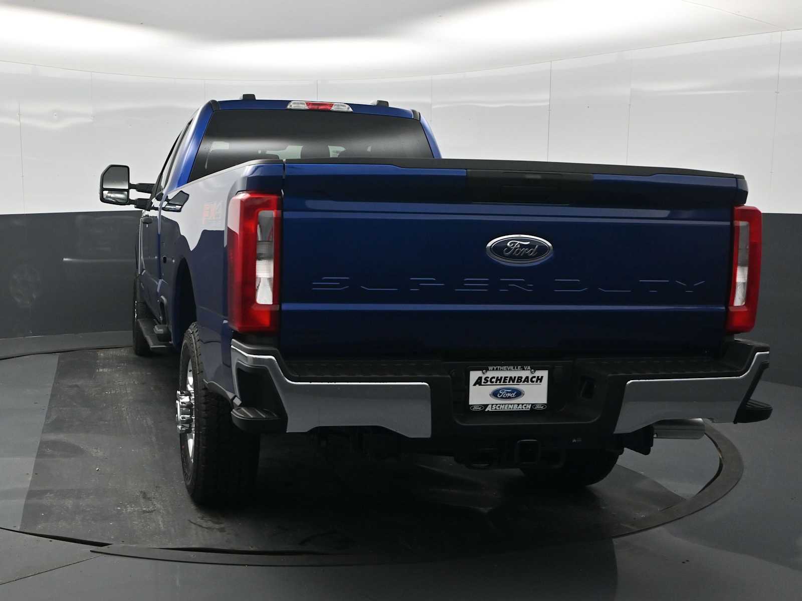 2026 Ford F-350 Super Duty XLT