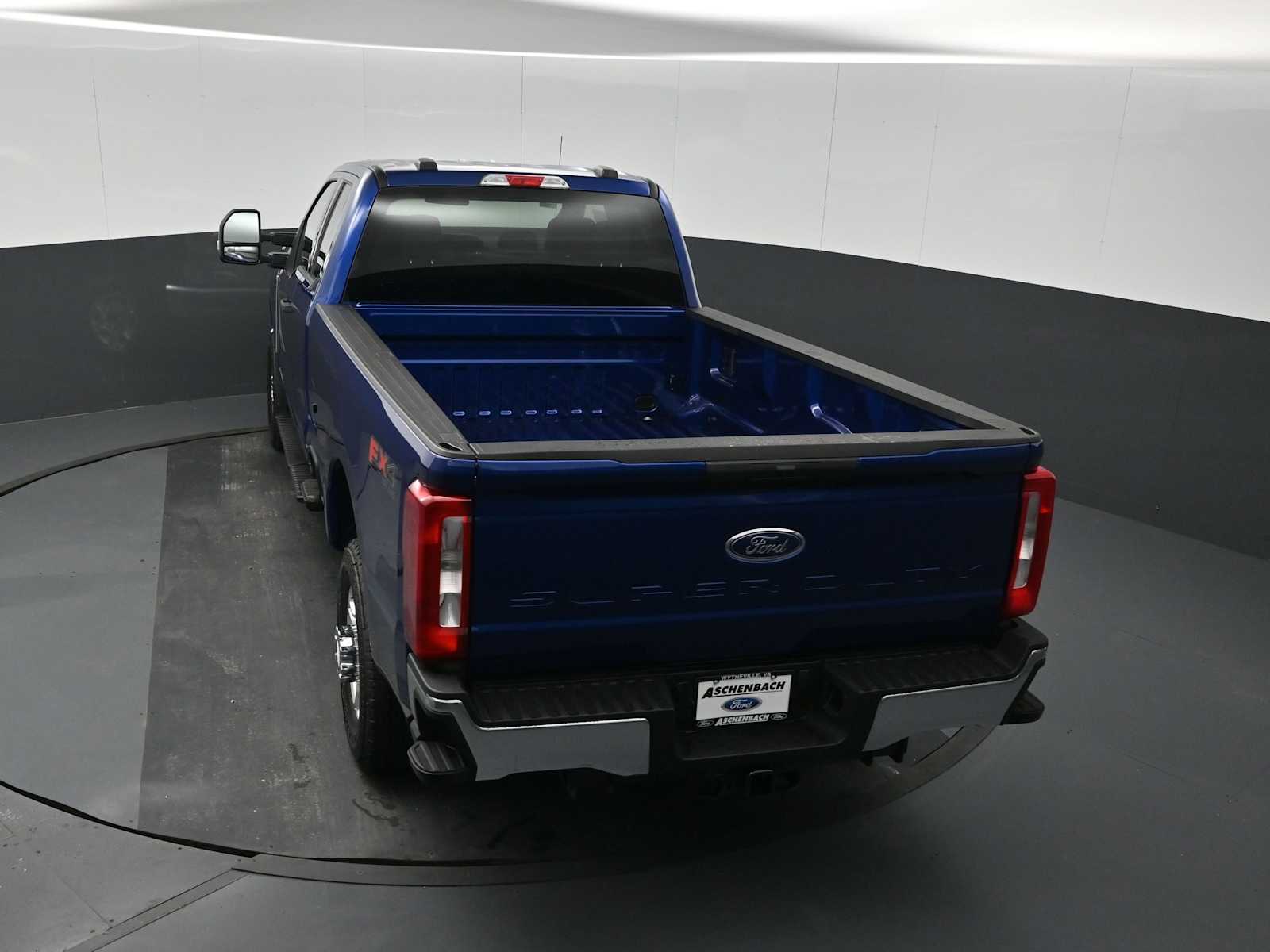 2026 Ford F-350 Super Duty XLT