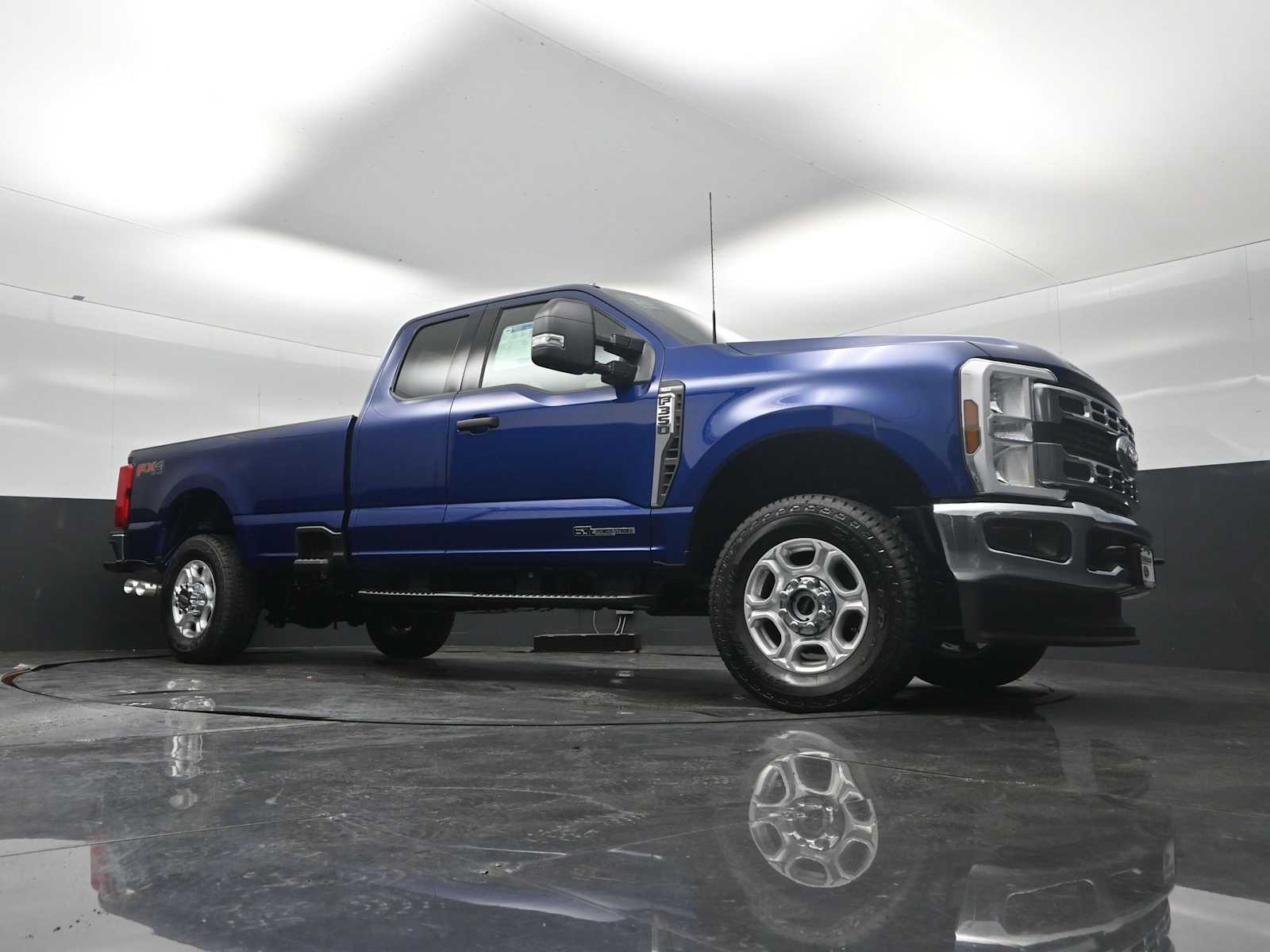 2026 Ford F-350 Super Duty XLT
