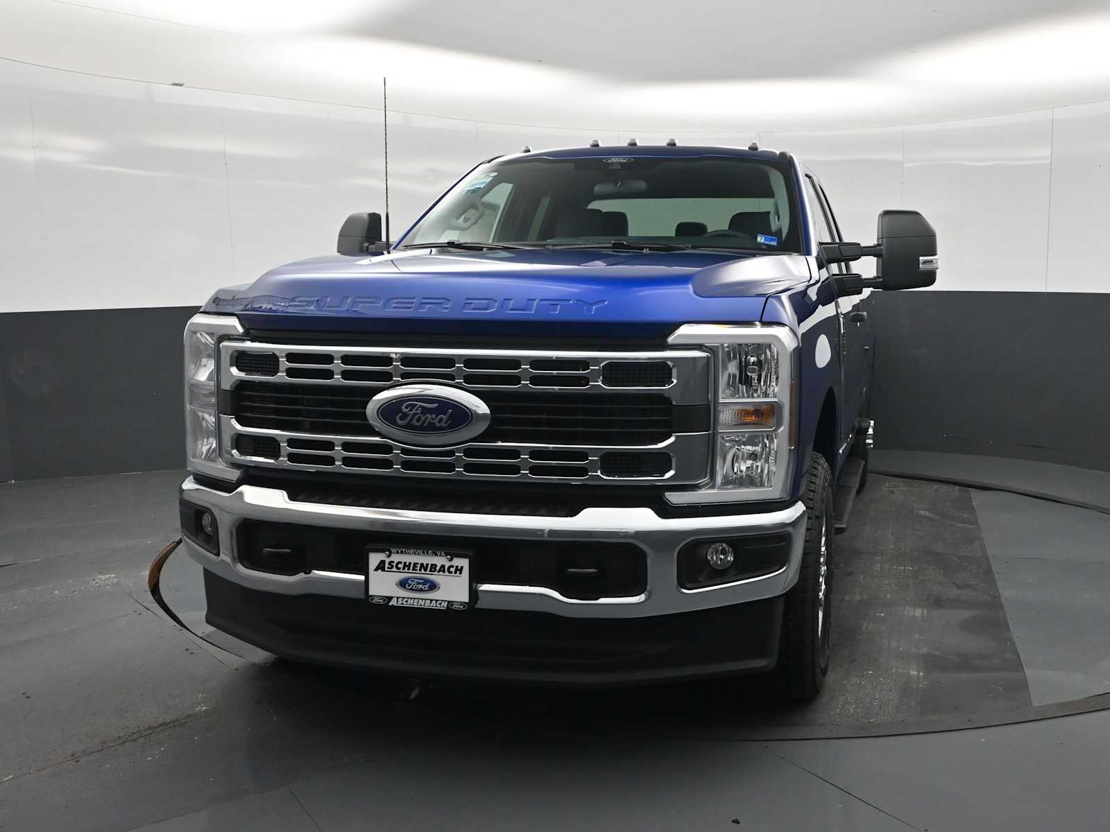 2026 Ford F-350 Super Duty XLT