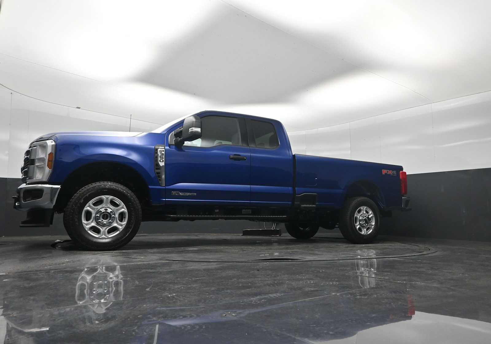 2026 Ford F-350 Super Duty XLT
