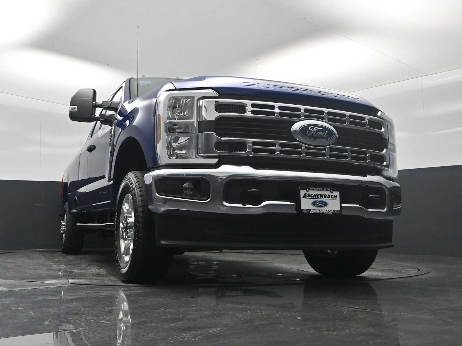 2026 Ford F-350 Super Duty XLT
