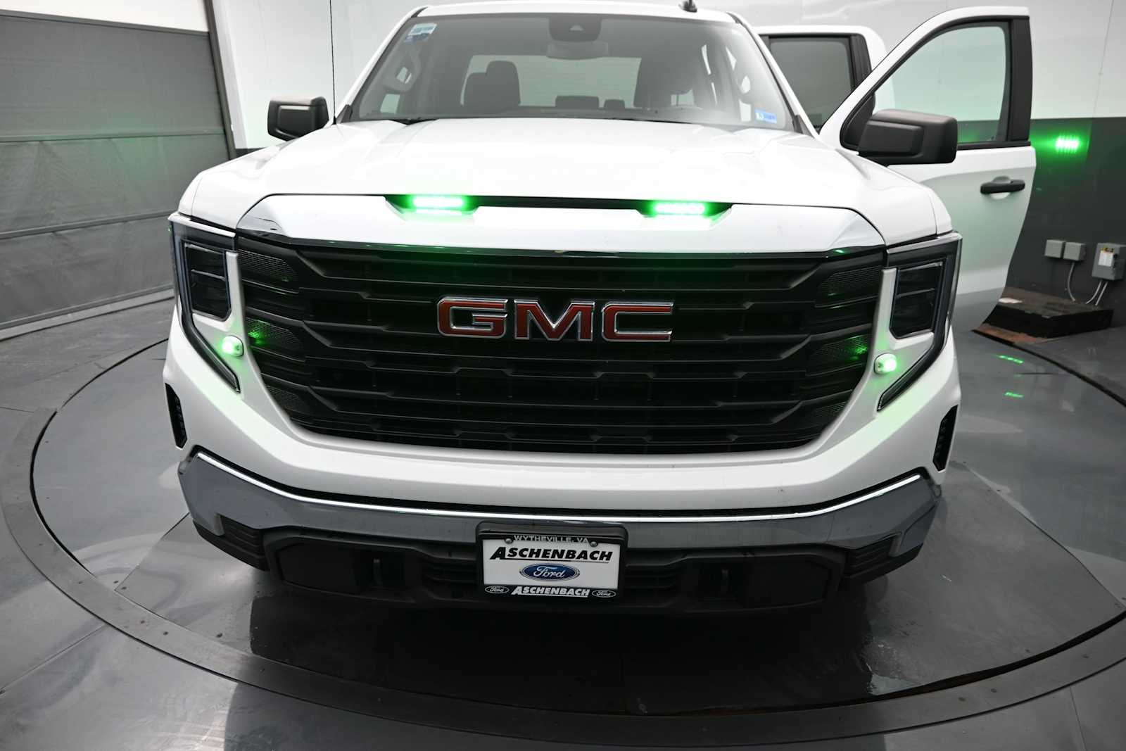 2024 GMC Sierra 1500 Pro