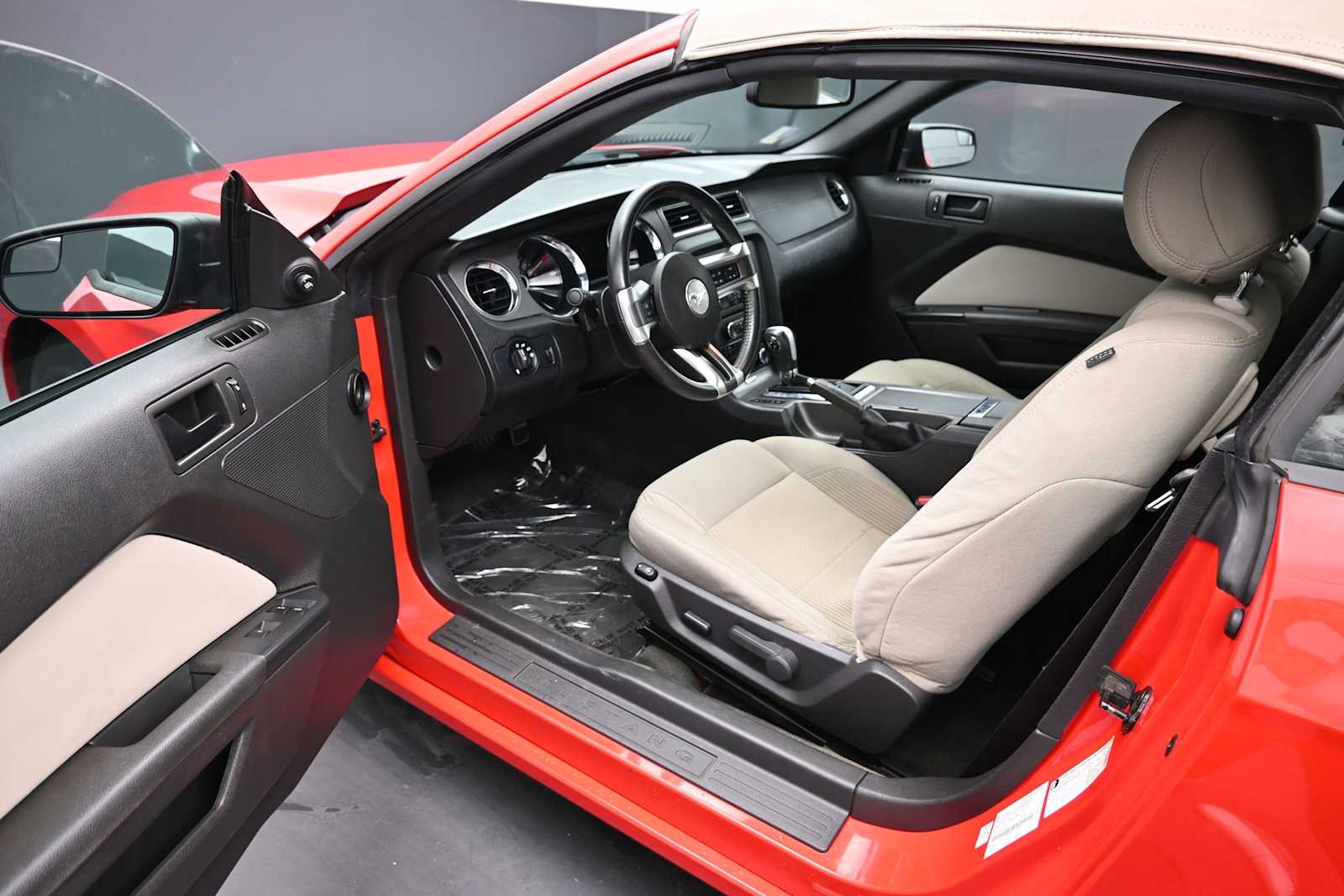 2014 Ford Mustang V6