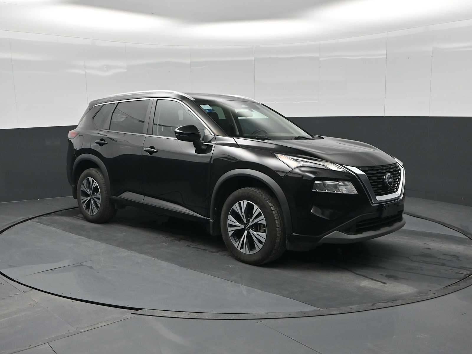 2022 Nissan Rogue SV FWD