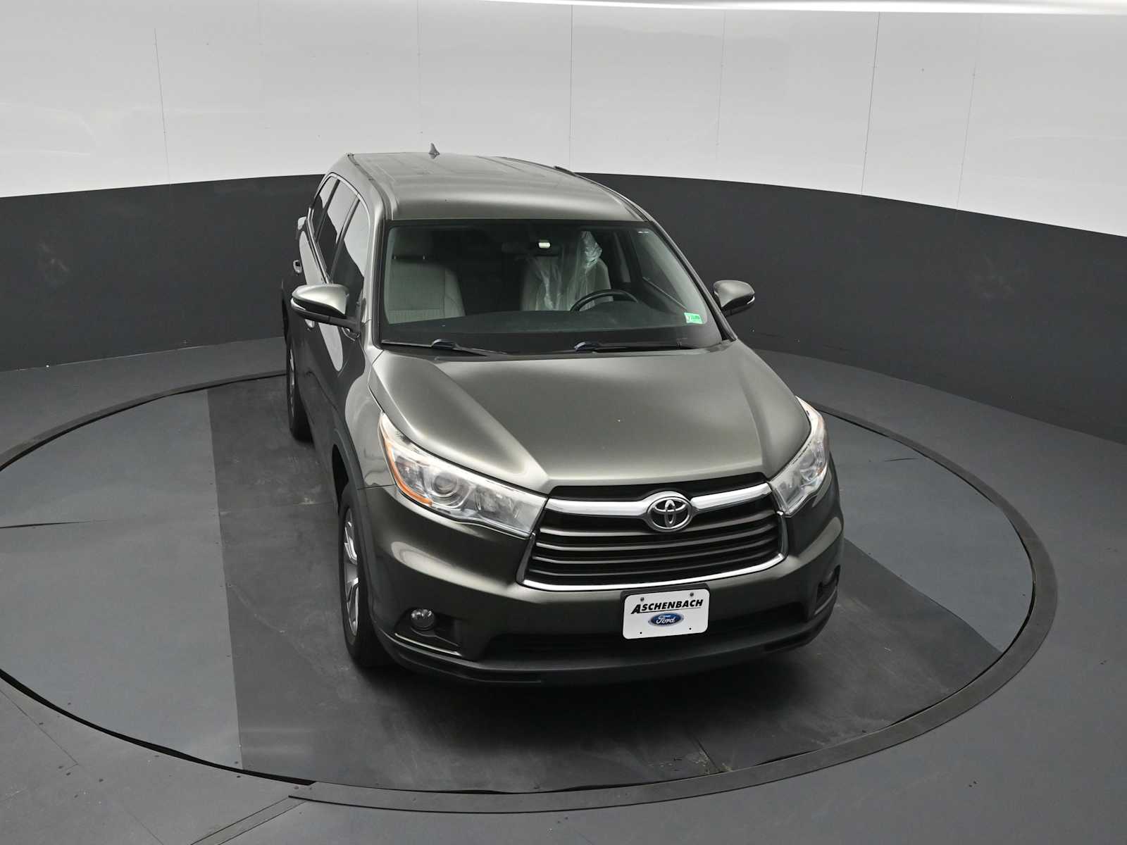 2016 Toyota Highlander LE V6