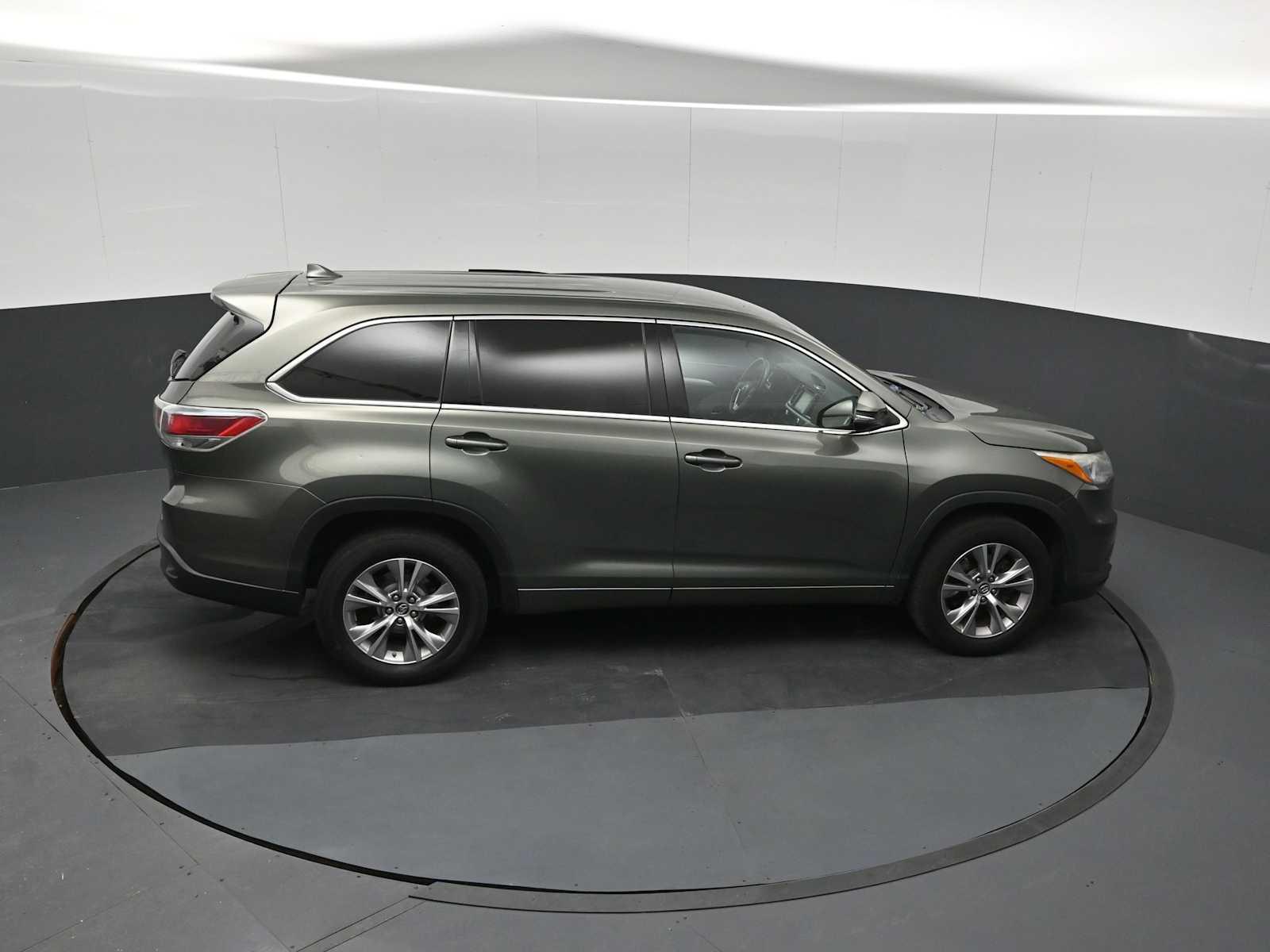2016 Toyota Highlander LE V6