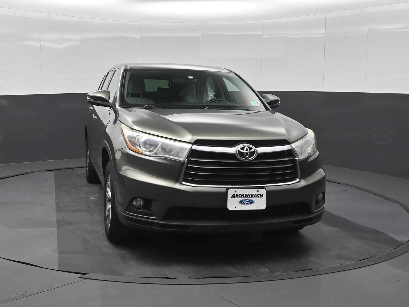 2016 Toyota Highlander LE V6