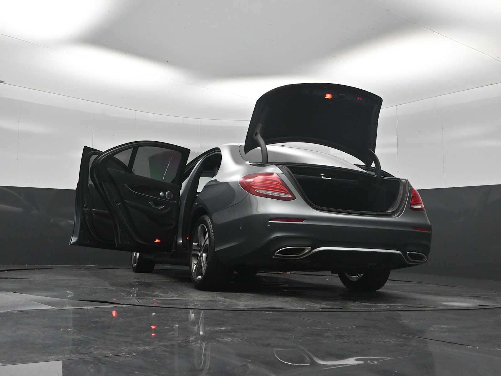 2019 Mercedes-Benz E 300 4MATIC