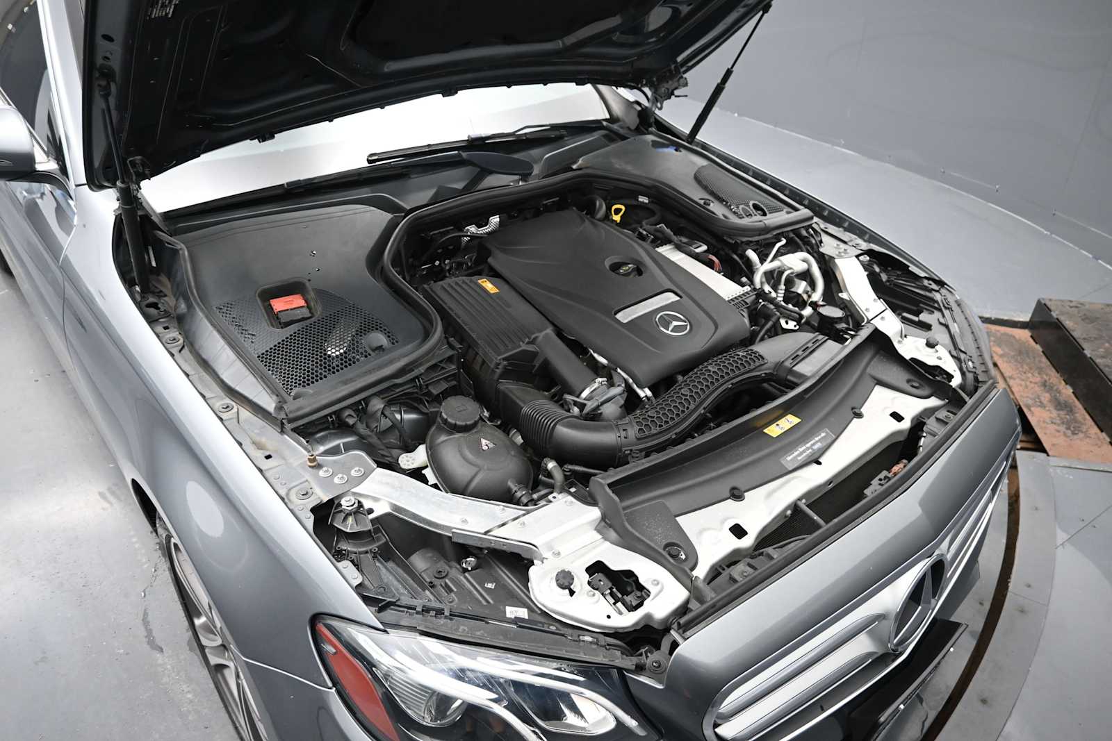 2019 Mercedes-Benz E 300 4MATIC