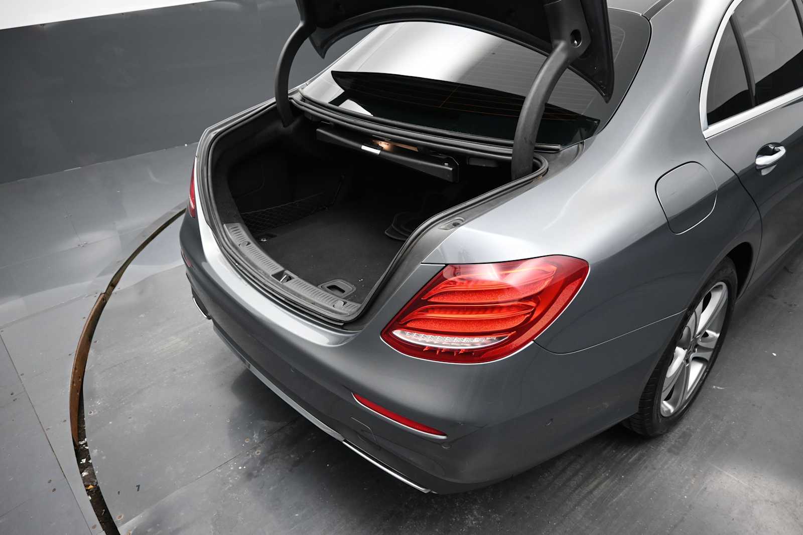 2019 Mercedes-Benz E 300 4MATIC