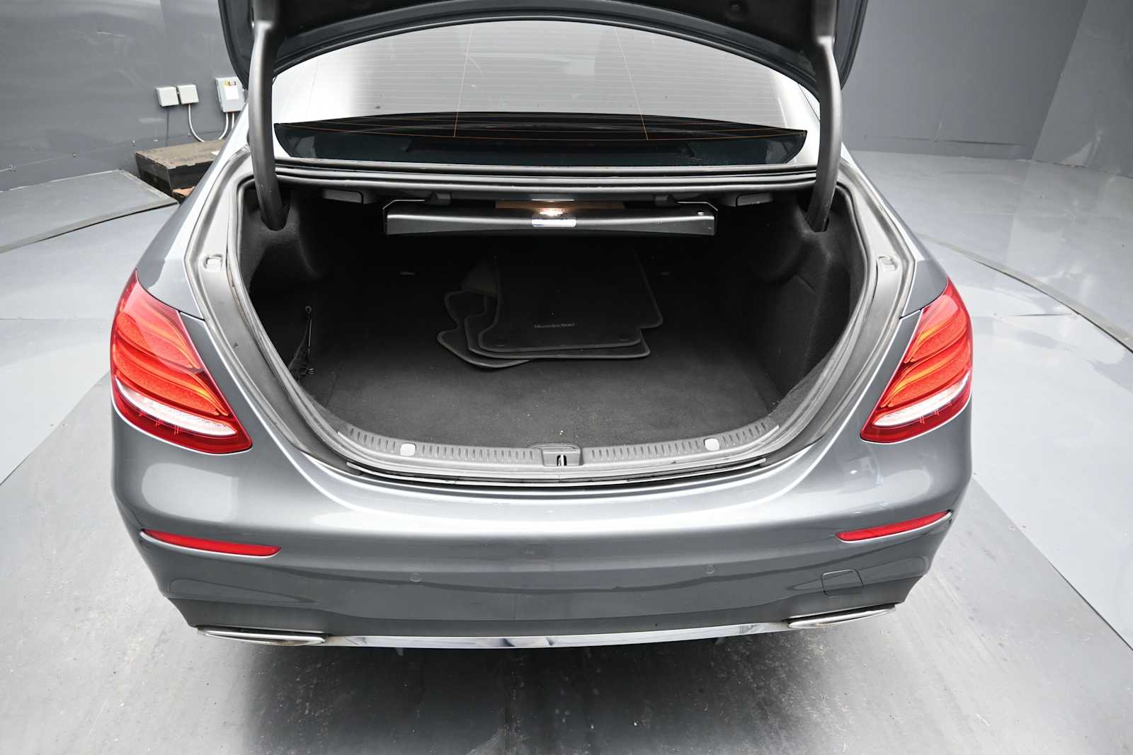 2019 Mercedes-Benz E 300 4MATIC