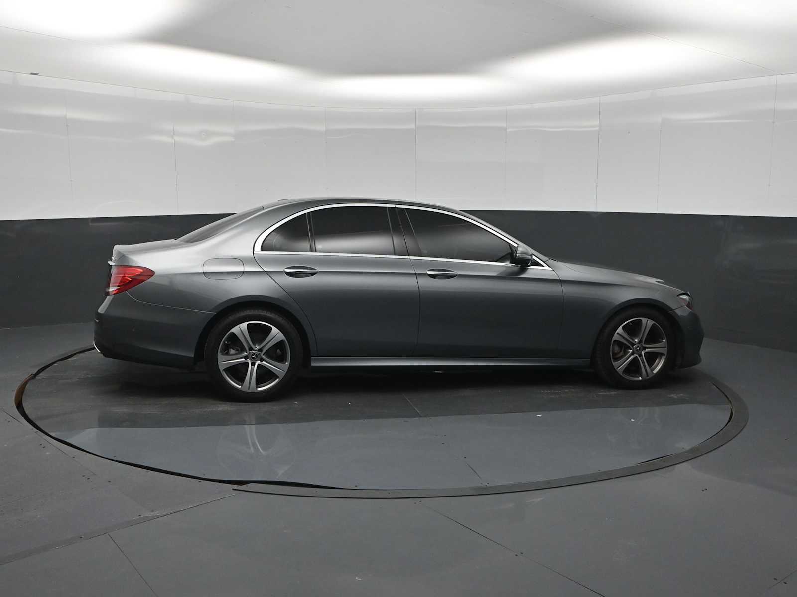 2019 Mercedes-Benz E 300 4MATIC