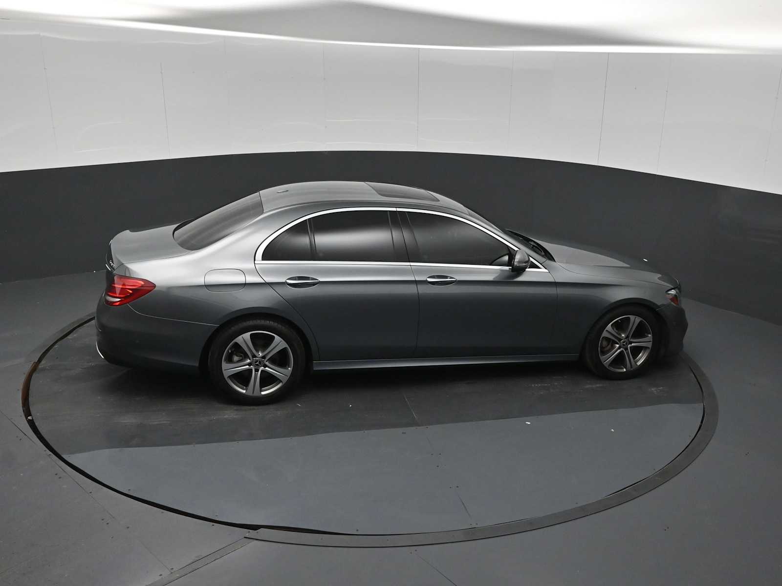2019 Mercedes-Benz E 300 4MATIC