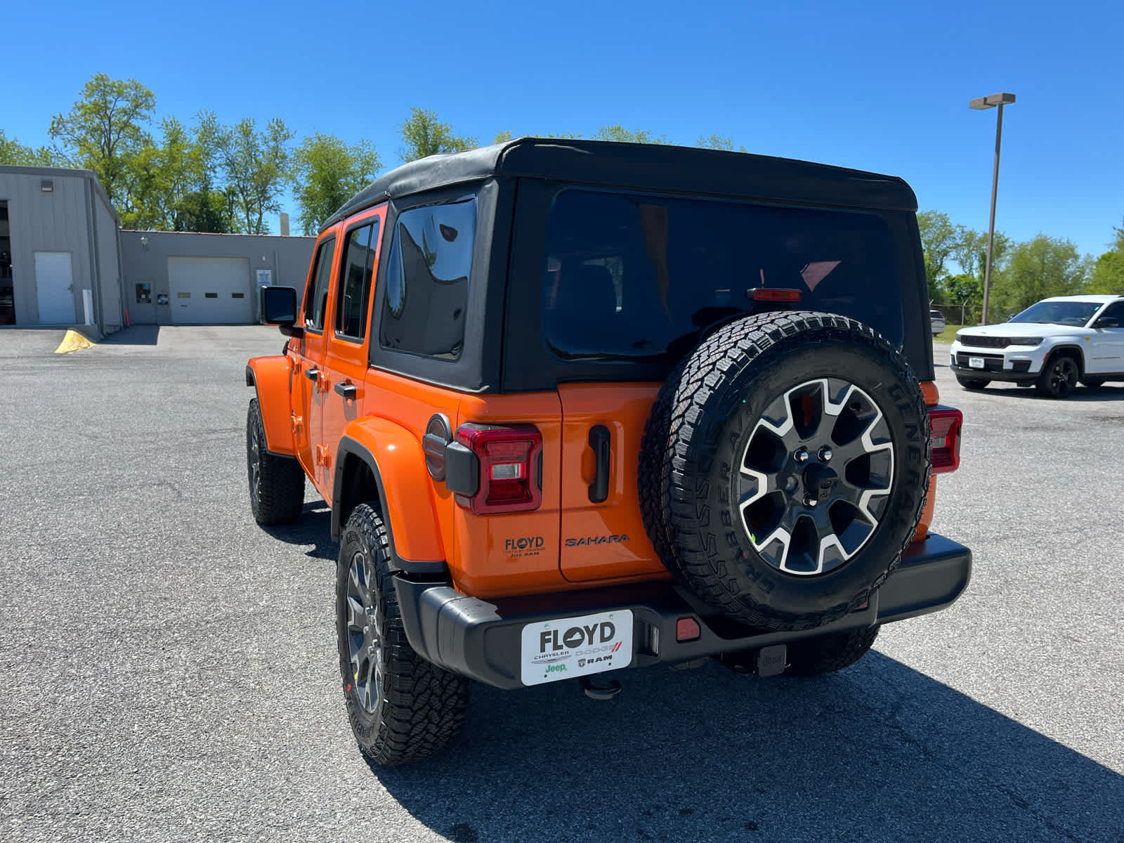 2026 Jeep Wrangler 4-Door Sahara 4x4