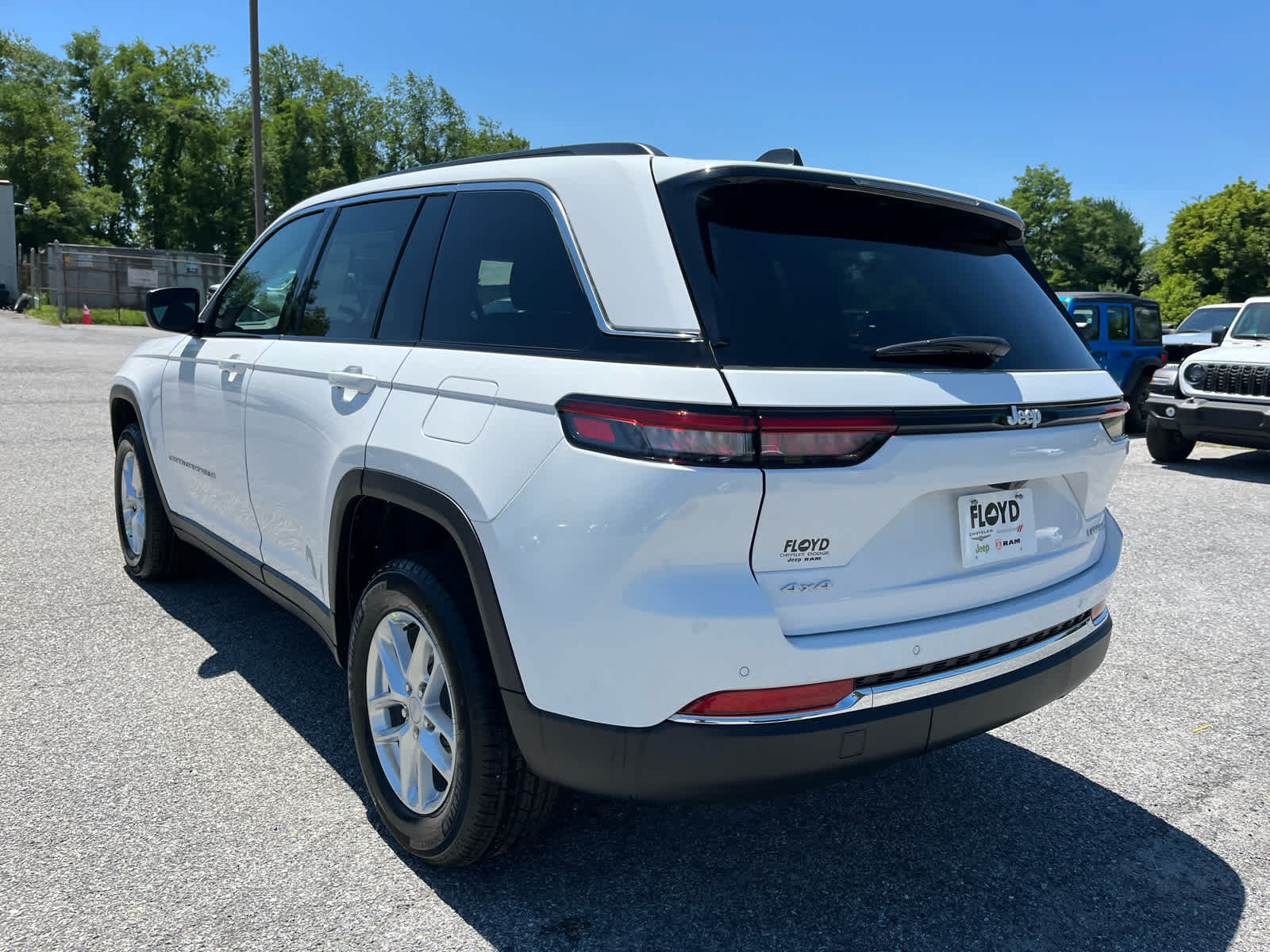 2026 Jeep Grand Cherokee Laredo